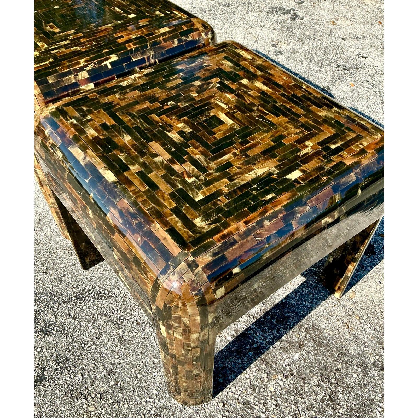 Corno Comodini Boho Tessellati Horn d'epoca - una coppia in vendita