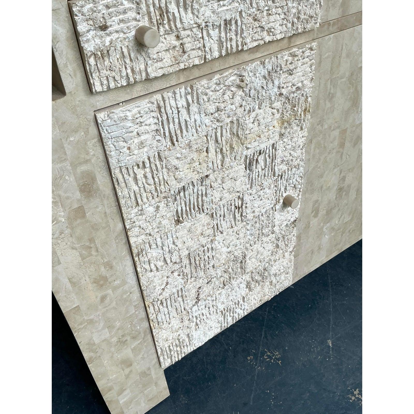 Brutalismo Credenza vintage in pietra tessellata bohémienne in vendita