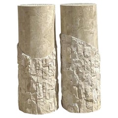 Sockel und Säulen aus Holz
