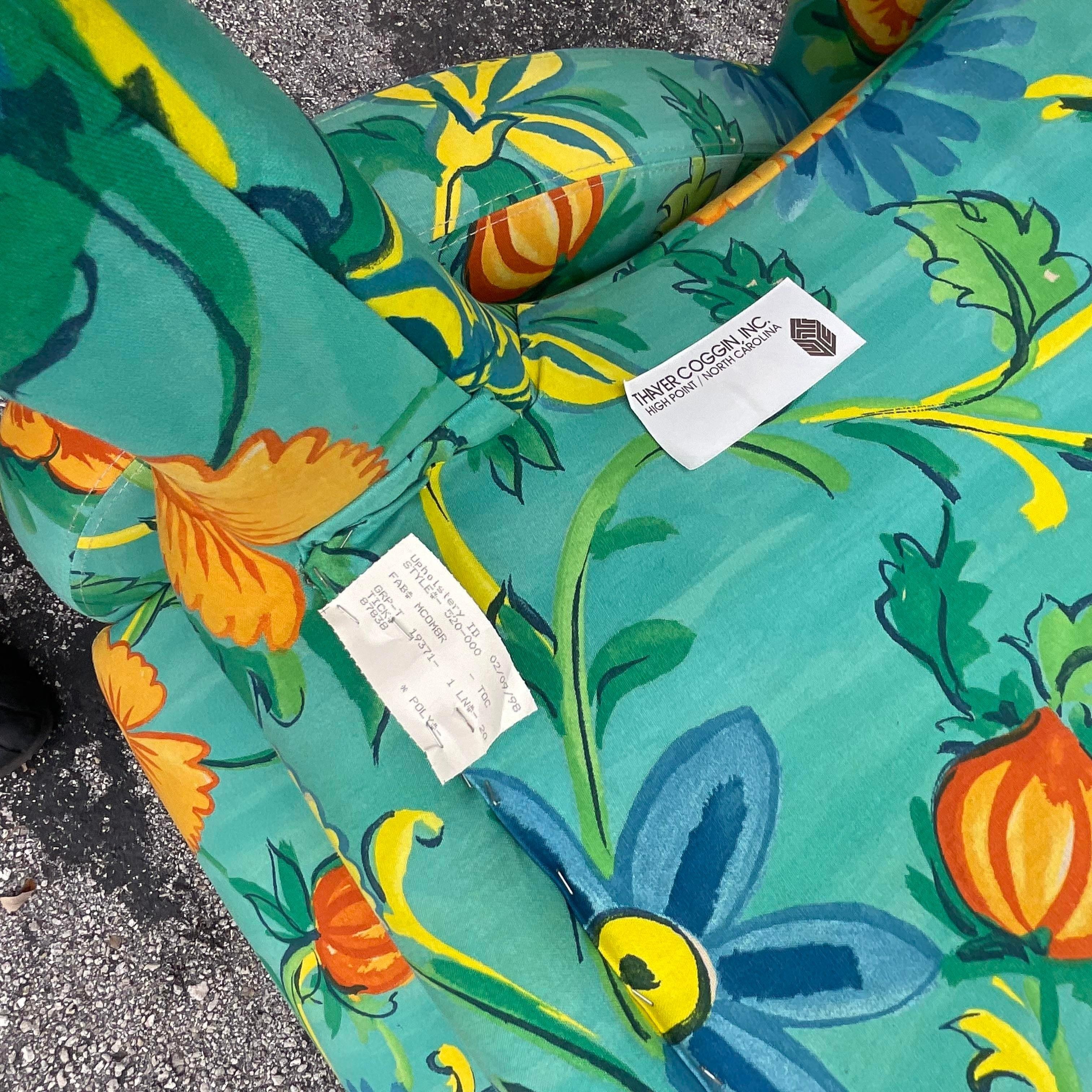 Tissu Ensemble chaise et pouf à fleurs Boho Thayer Coggin en vente