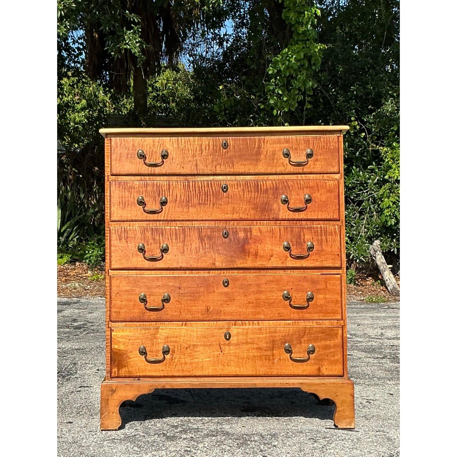 Ottone Cassettiera vintage in acero tigrato Boho in vendita