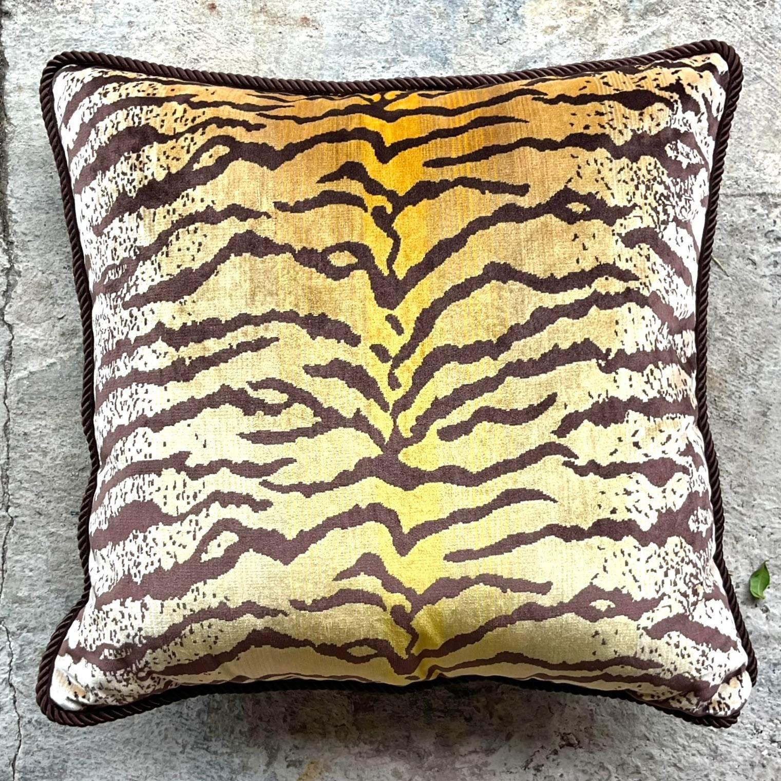 Bohème Coussin décoratif Boho d'après Scalamandre en vente