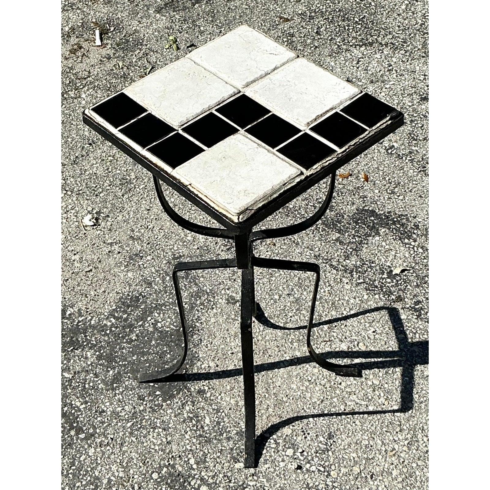Mid-Century Modern Table à boissons Vintage Boho à plateau en carreaux en vente