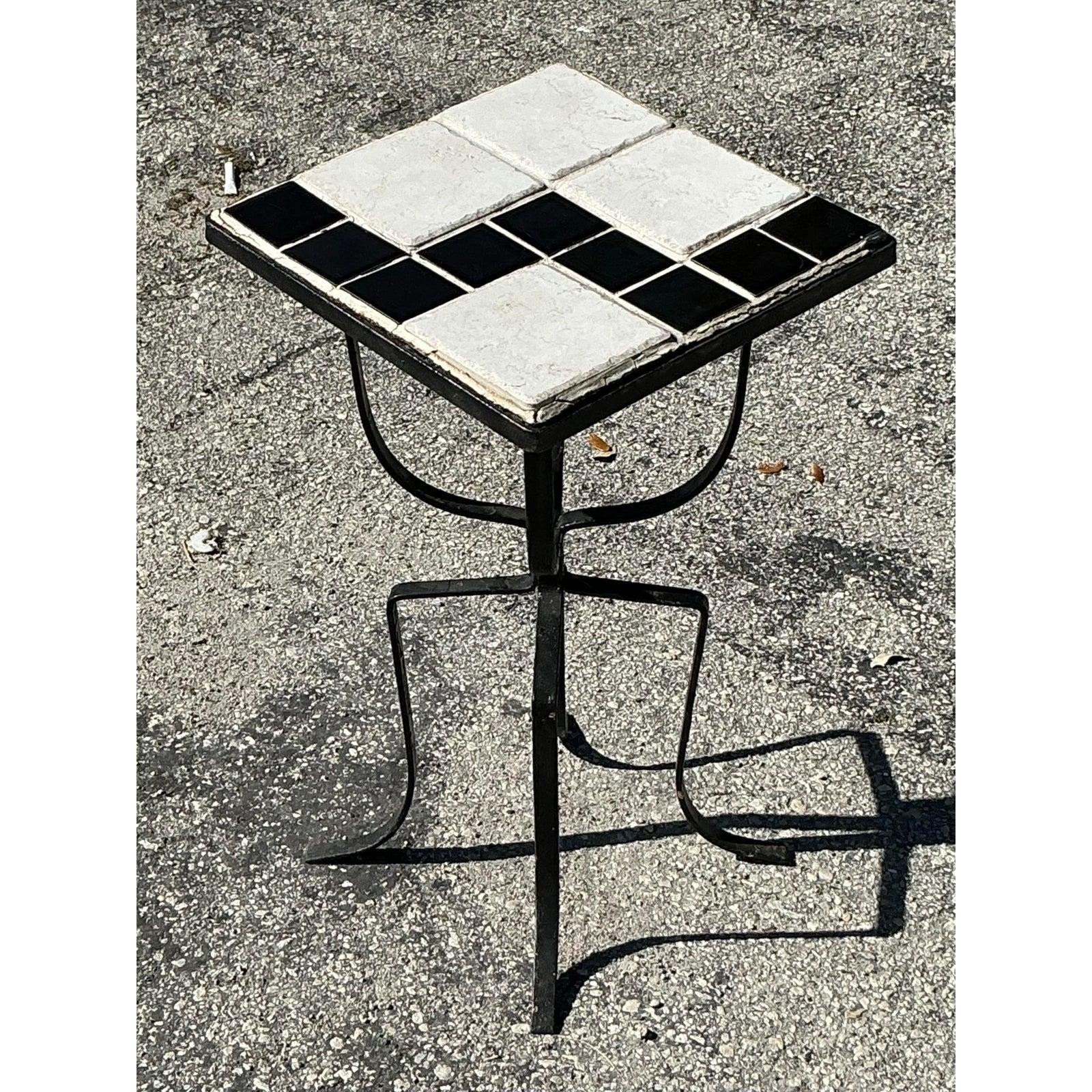 Table à boissons Vintage Boho à plateau en carreaux en vente 2