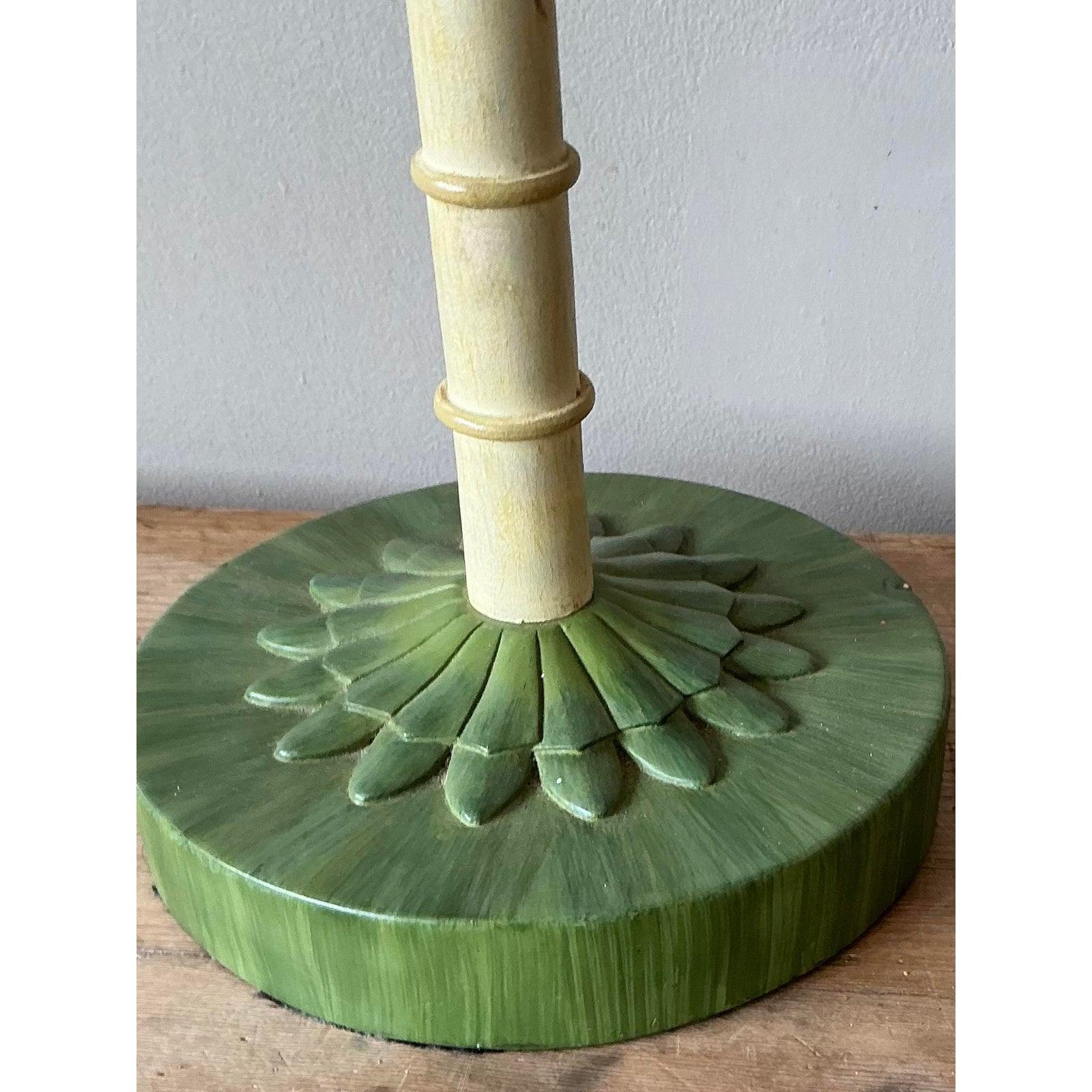 20ième siècle Paire de lampes Boho Tole Palm Vintage en vente