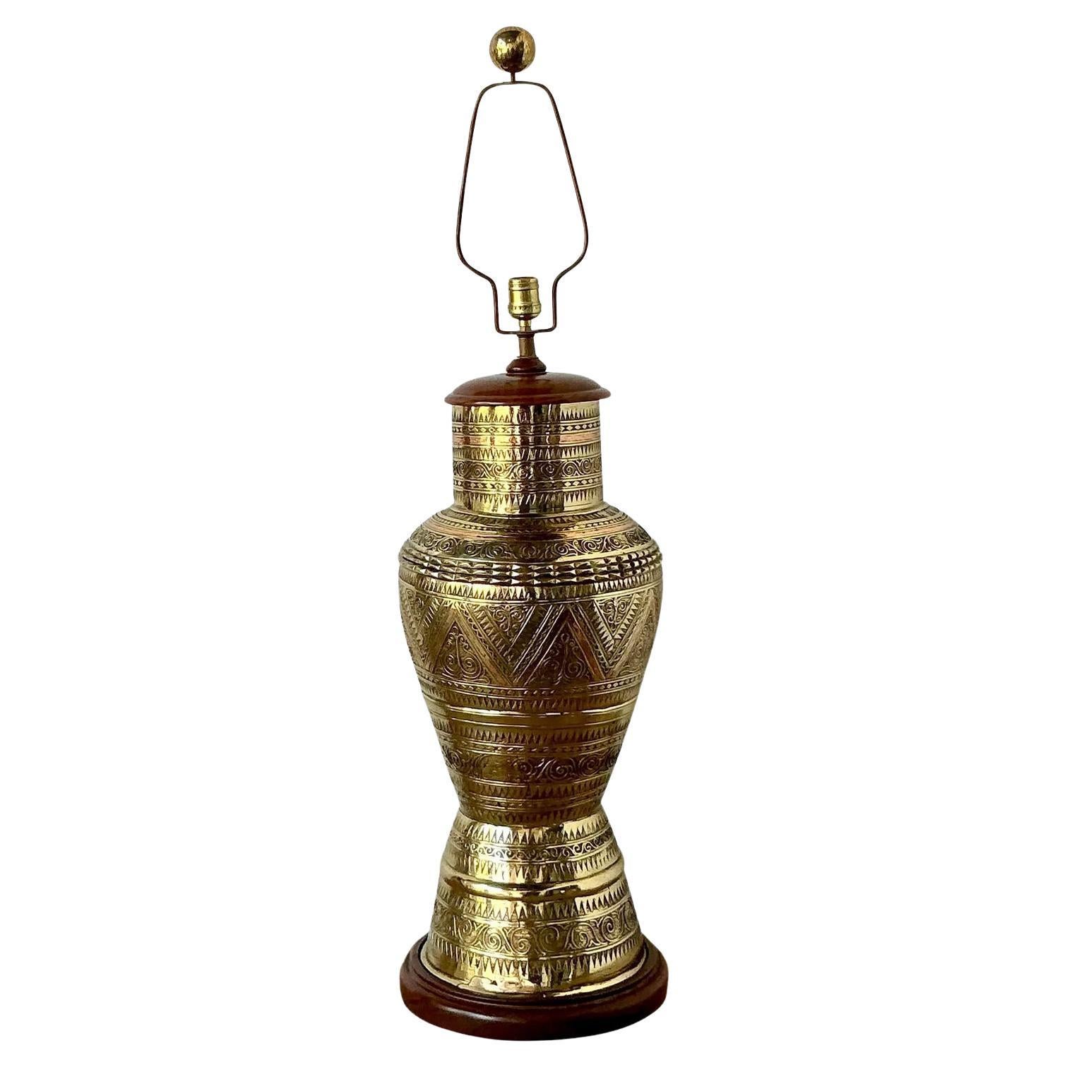 Lámpara Vintage Boho Tooled Brass en venta