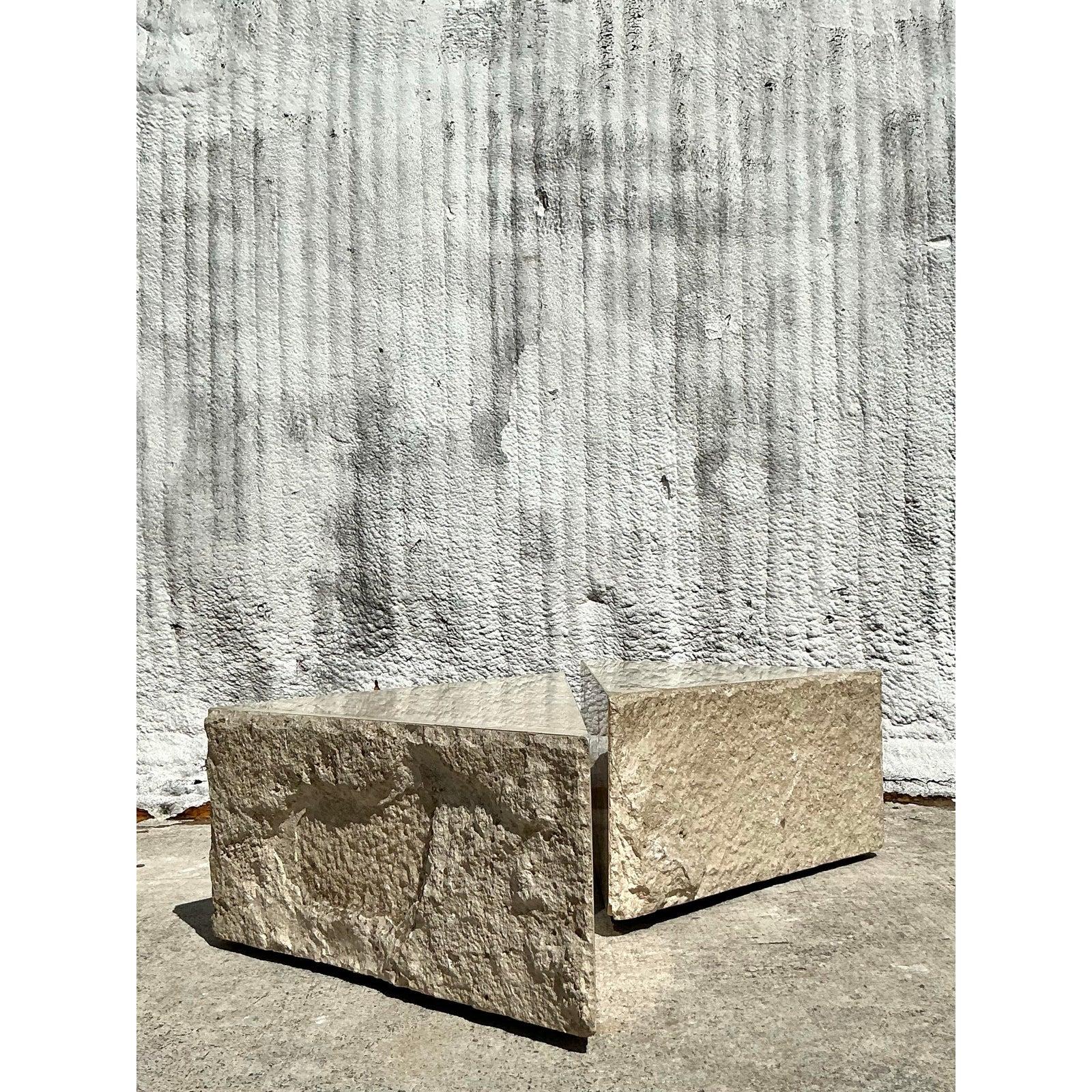 Minimaliste Vintage Boho Travertine Triangles Coffee Table - Set of 2 en vente