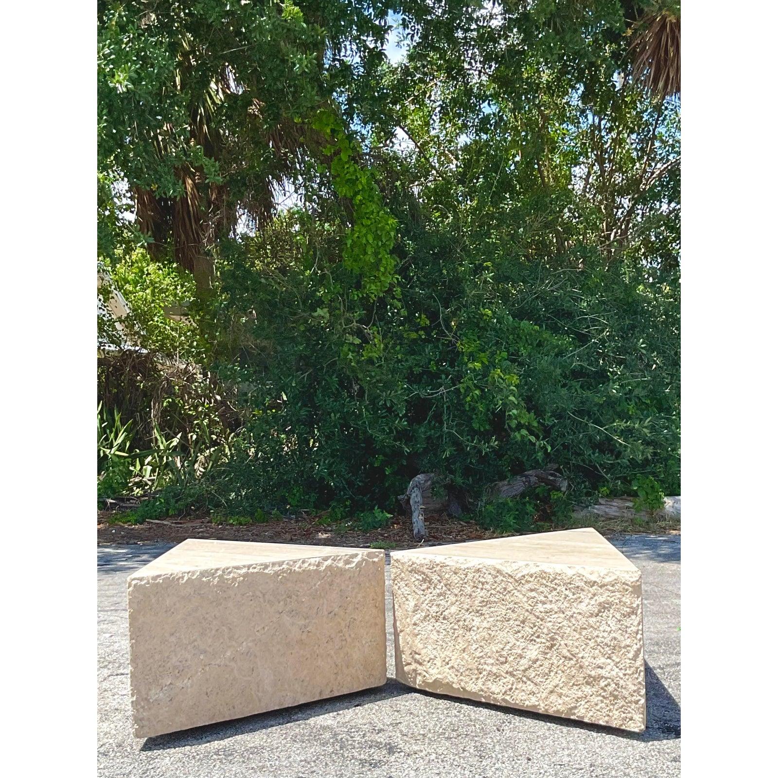Vintage Boho Travertine Triangles Coffee Table - Set of 2 en vente 2