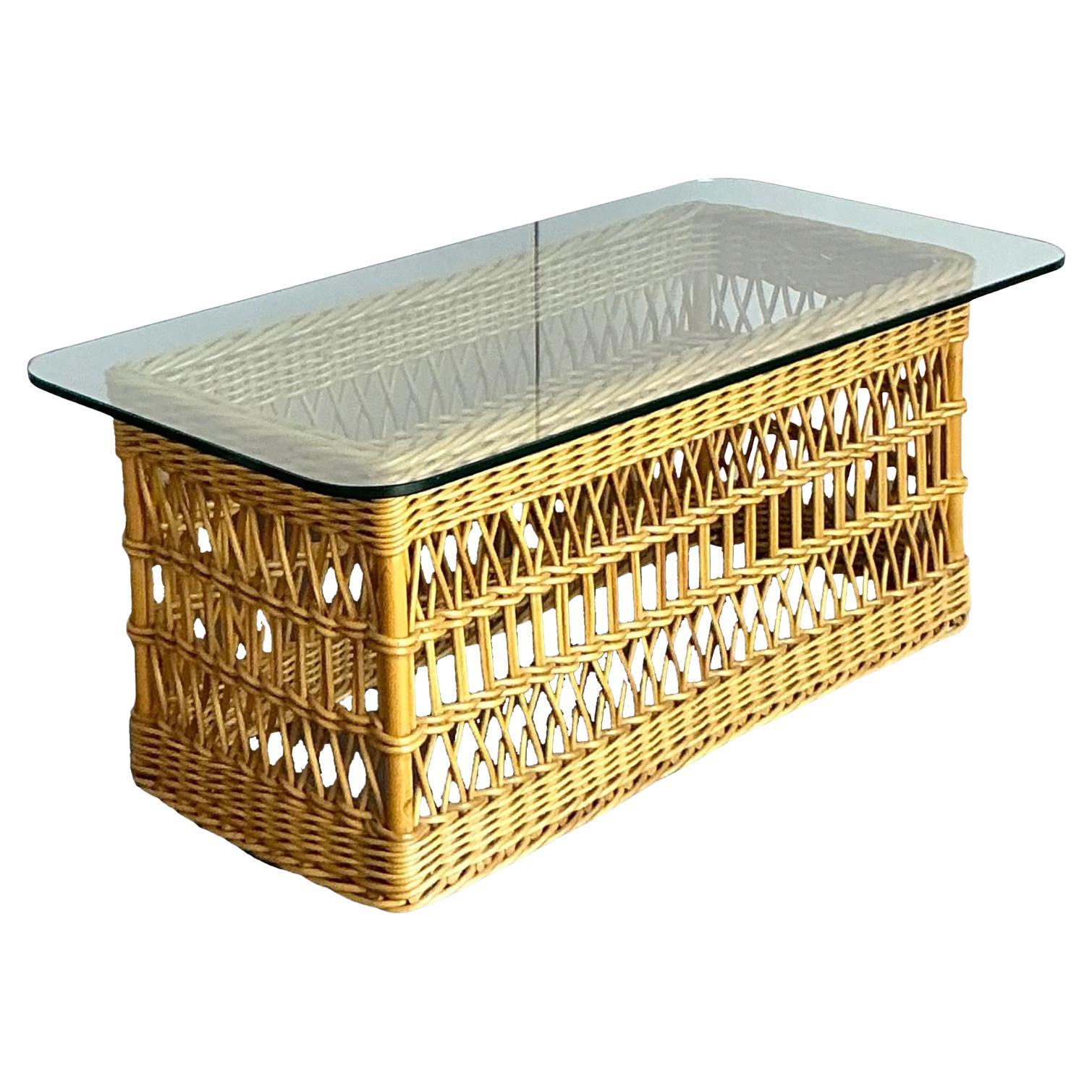 Mesa de centro vintage boho de ratán enrejado en venta