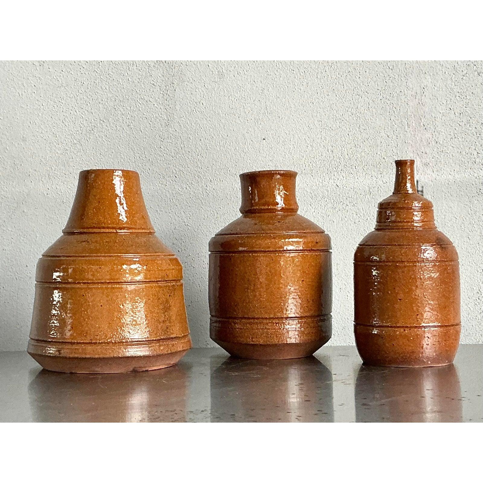 Trio di vasi Studio Pottery in stile bohémien d'epoca In condizioni buone in vendita a West Palm Beach, FL