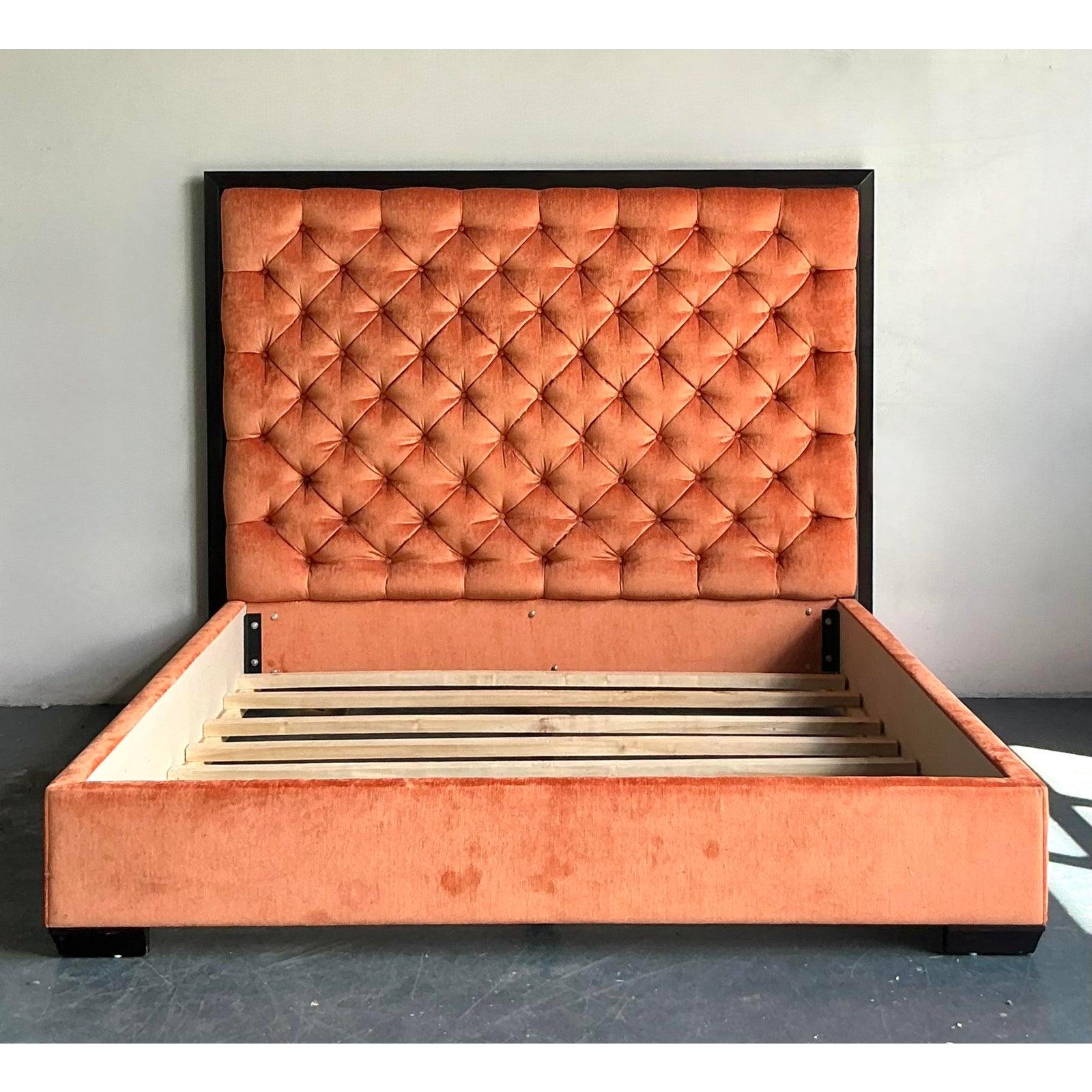 Américain Lit King Vintage Boho en velours touffeté en vente