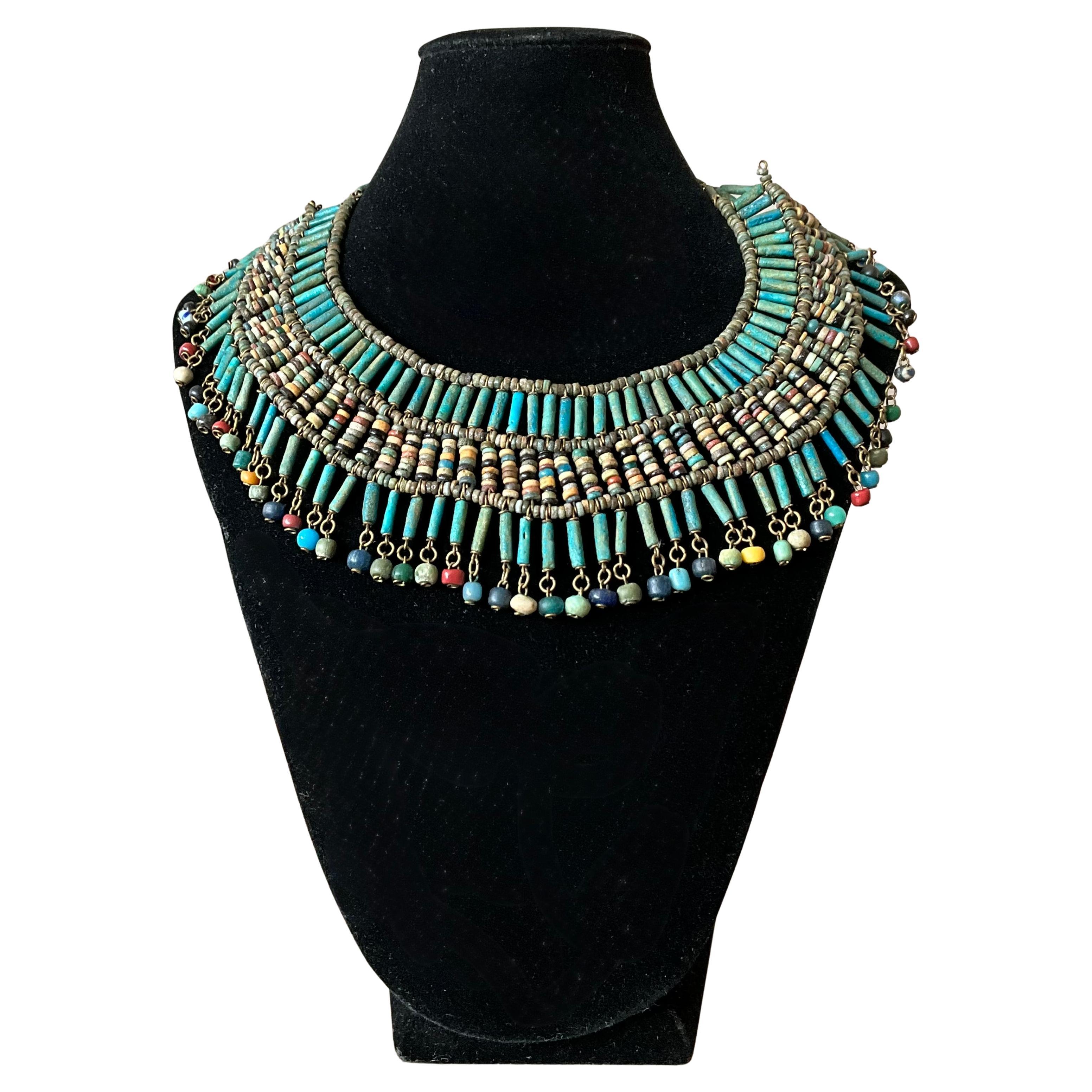 Collare con perline colorate vintage in stile boho turchese