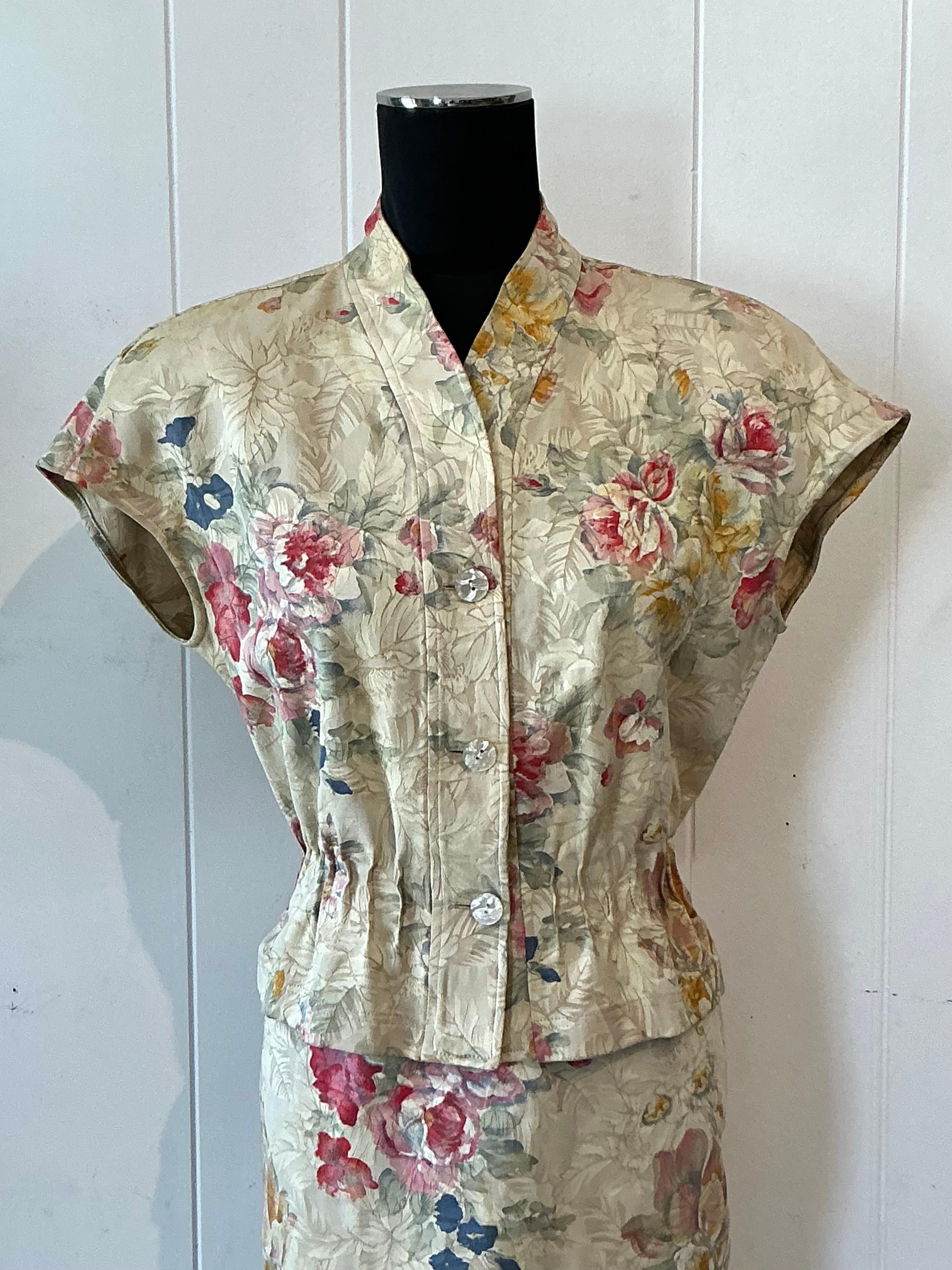 Vintage Boho Ungaro Beige Floral Set For Sale 1