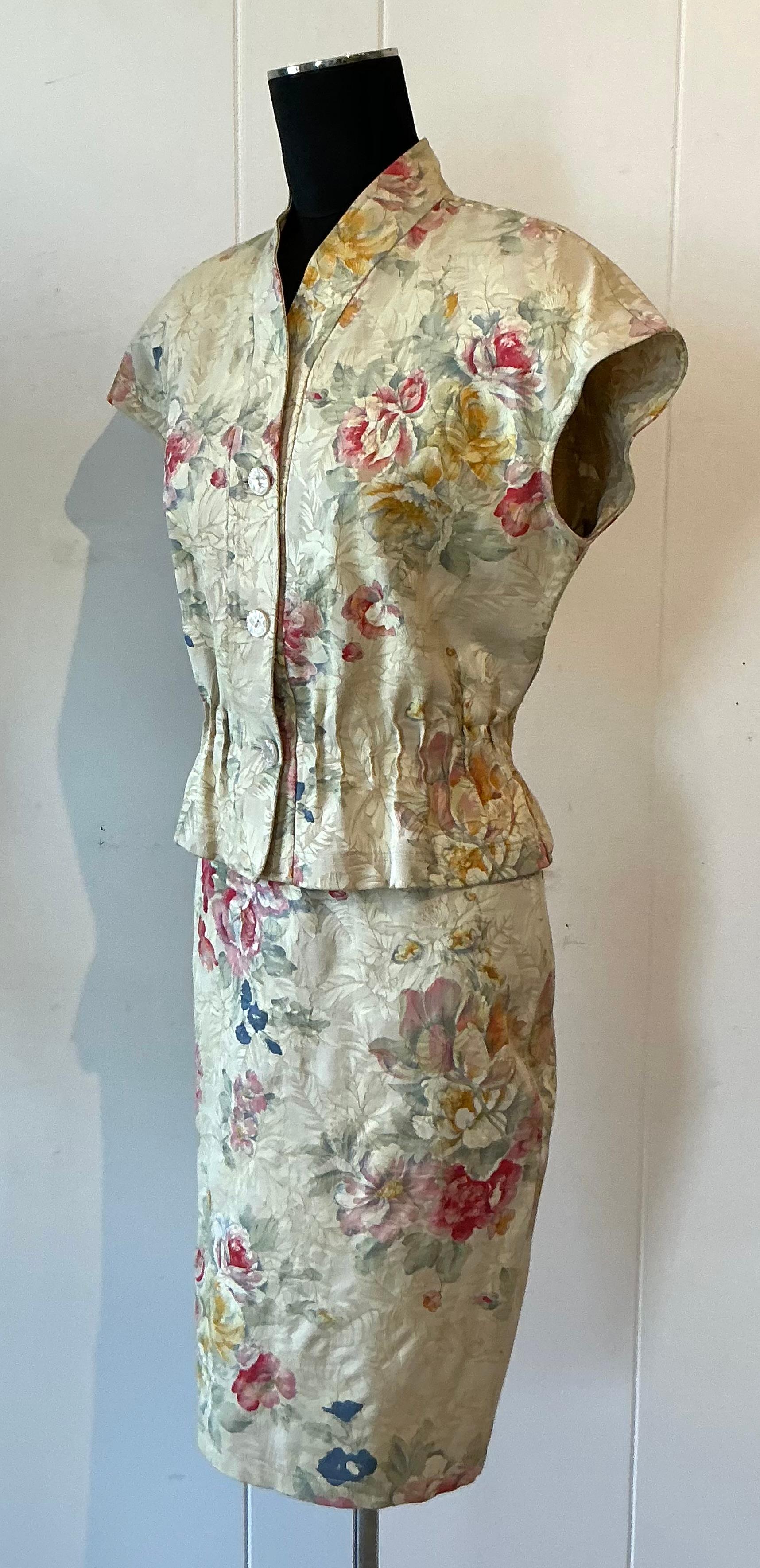 Vintage Boho Ungaro Beige Floral Set For Sale 5