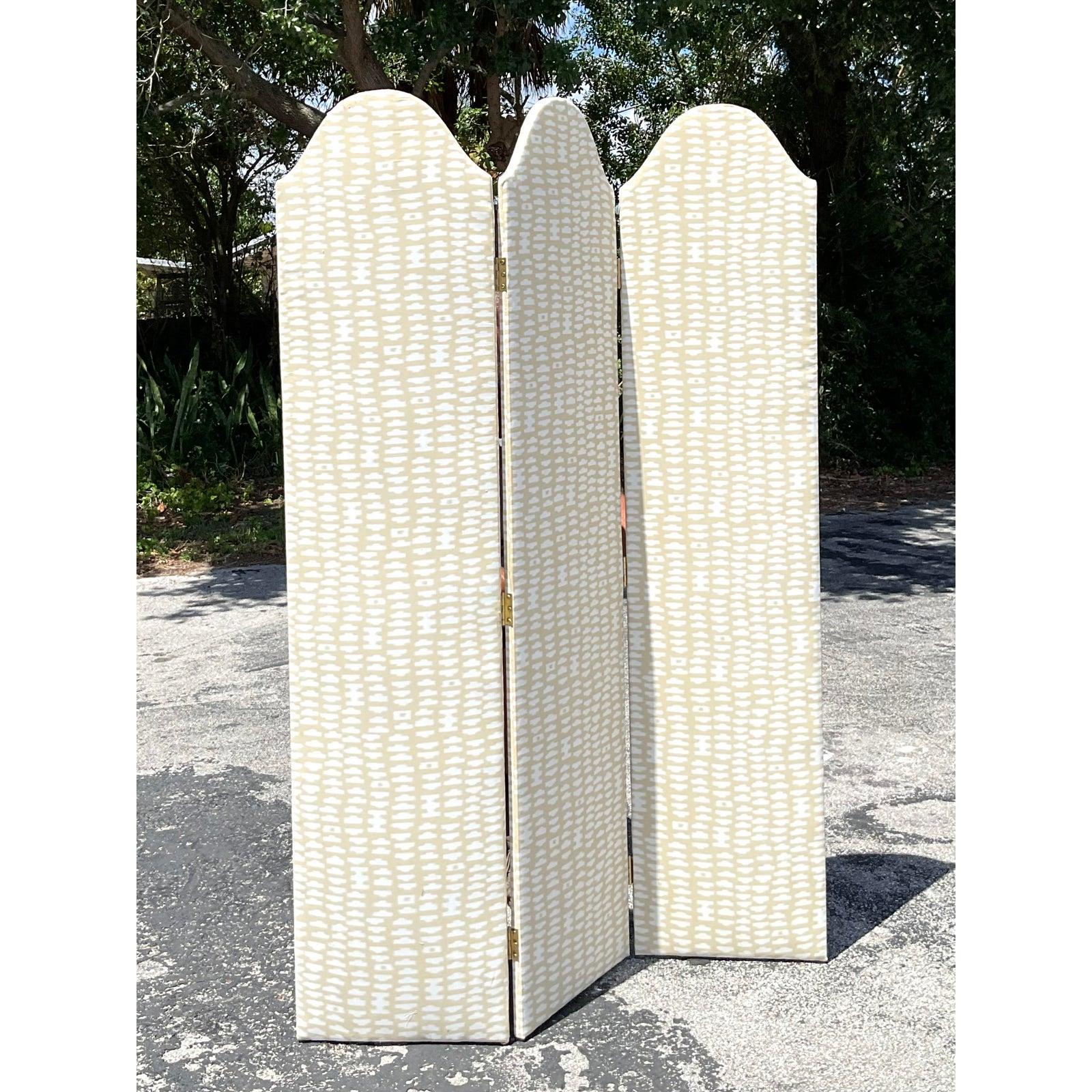 Ère spatiale Vintage Boho Upholstered Folding Screen en vente