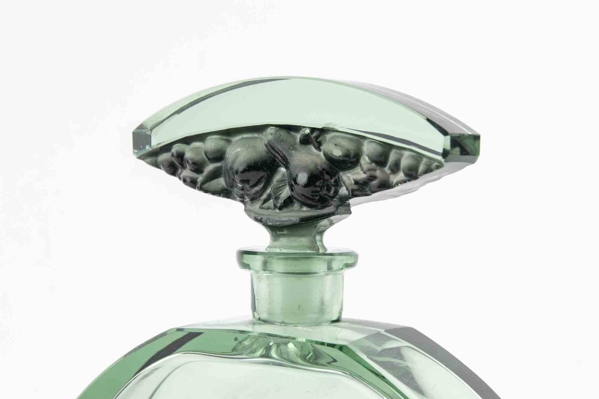 Czech Vintage Boho Vogel & S'Appe Moulded Fuits Cut Art Decanter, 1930s For Sale
