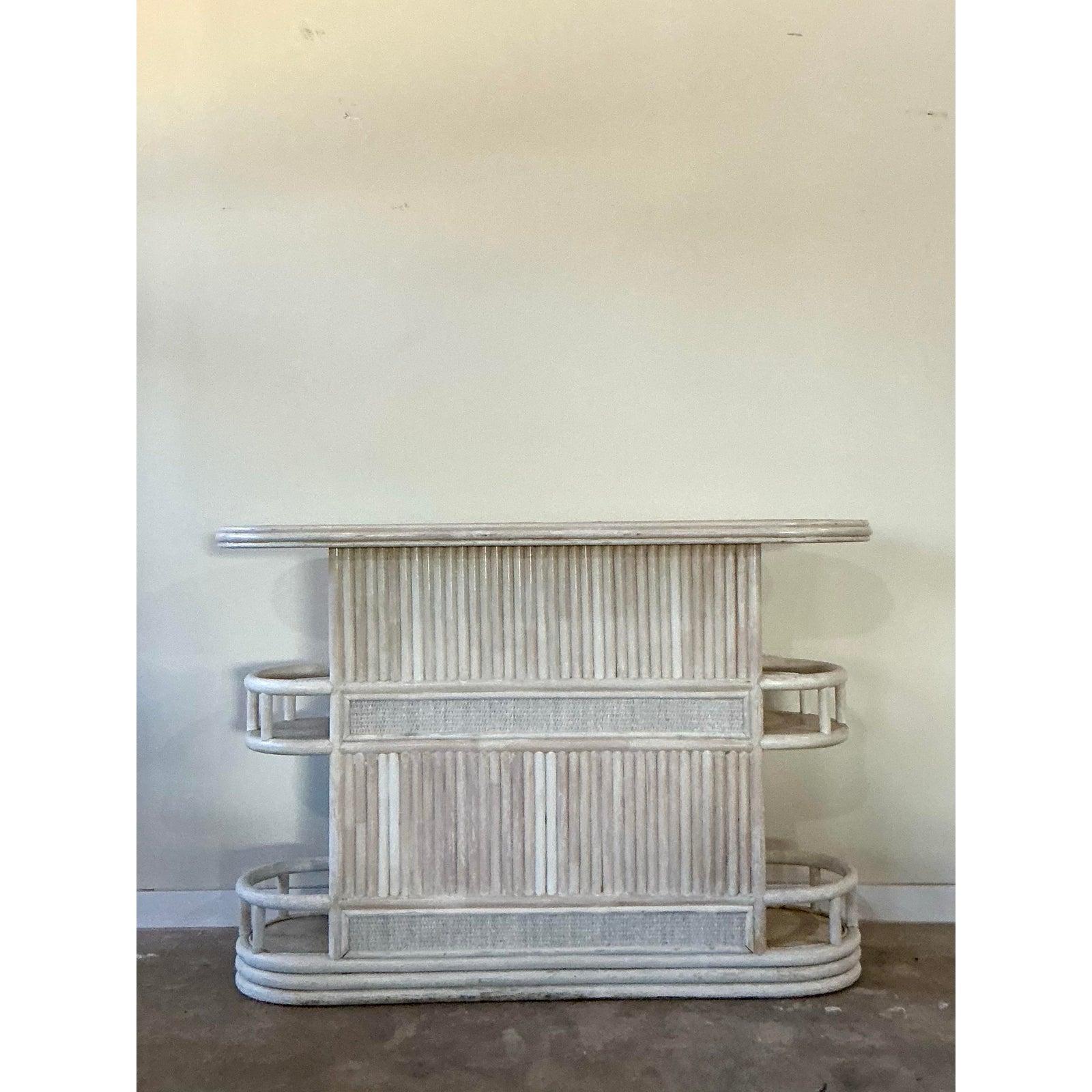 Barra Seca Vintage Boho de Ratán Lavado Estadounidense en venta