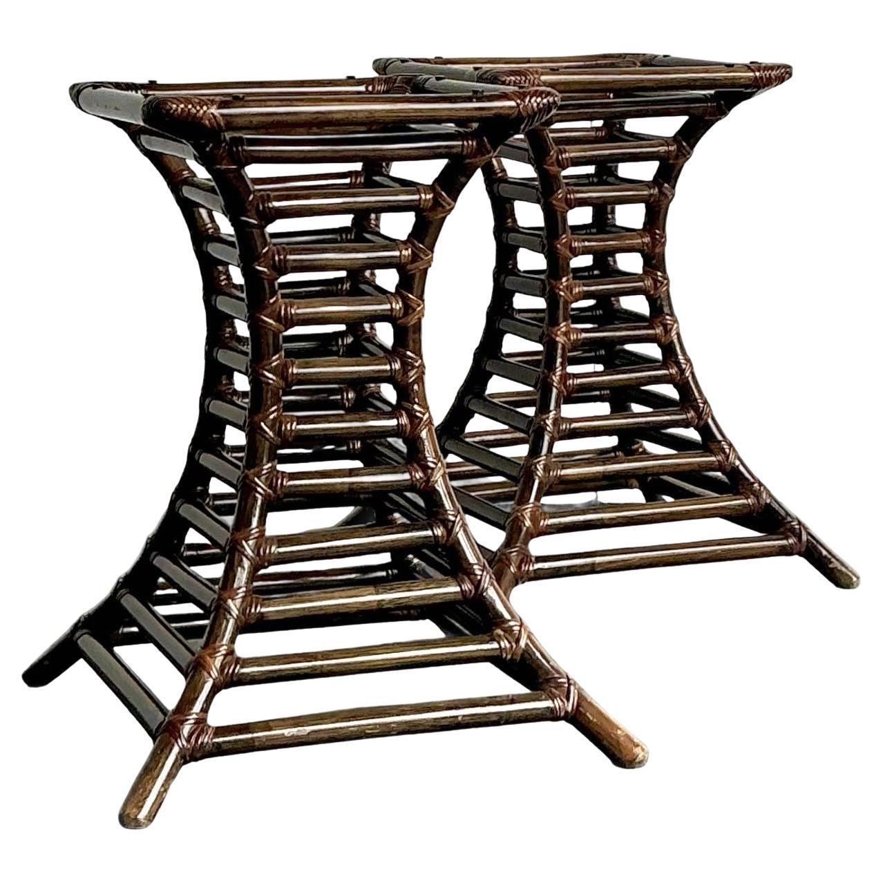 Pedestales de mesa apilados de ratán Vintage Boho Willow and Reed - Un par