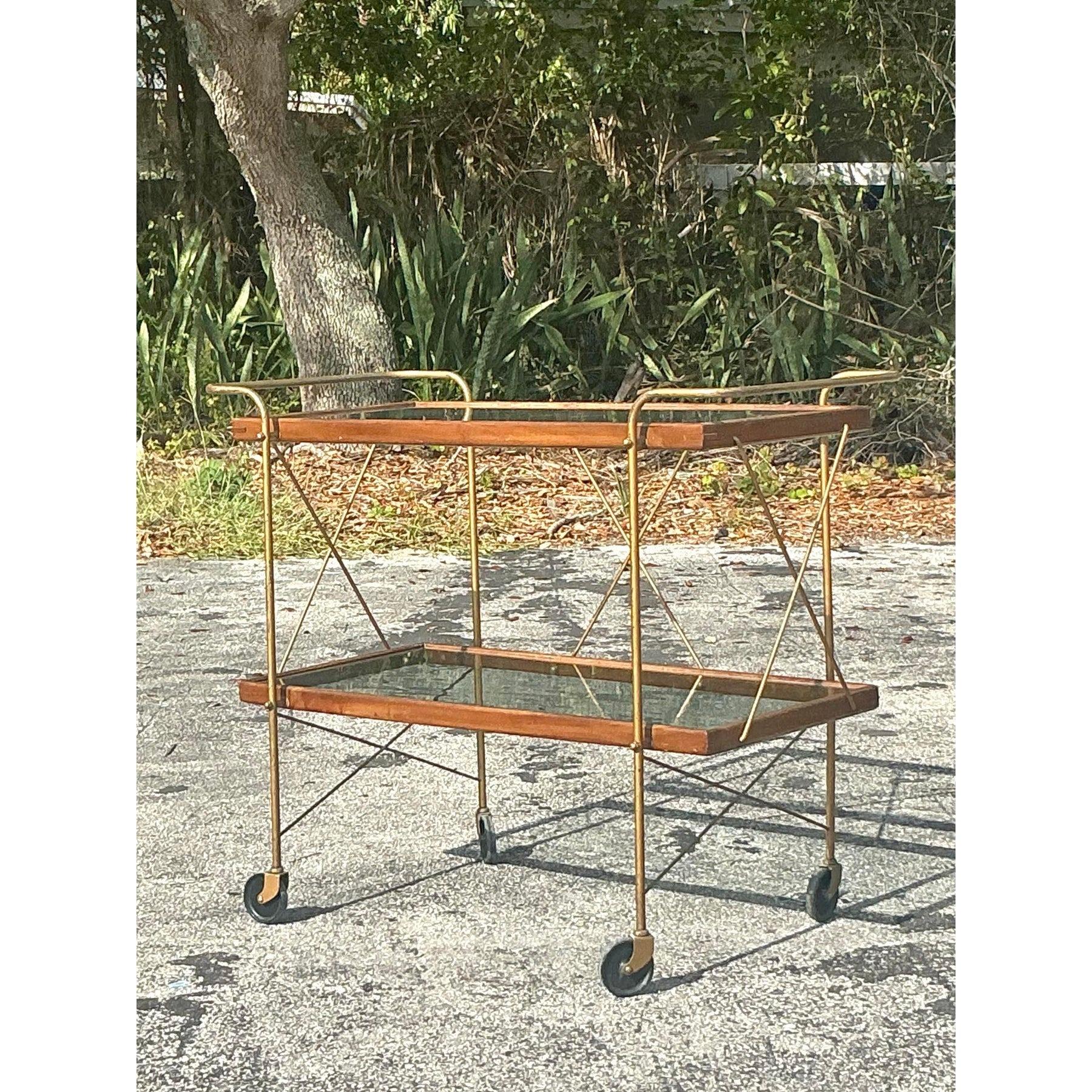 Barcart Vintage Boho en verre avec cadre en bois en vente 1