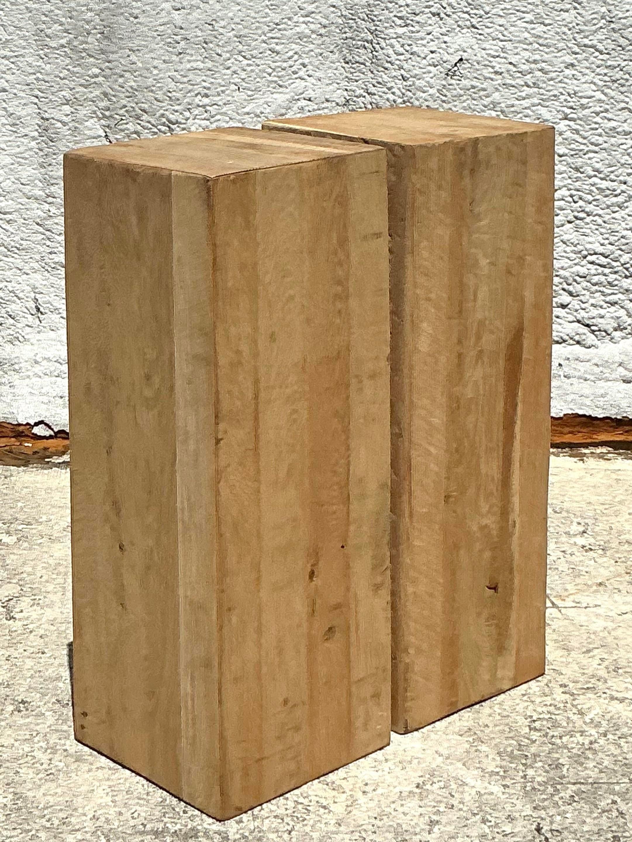 Vintage Boho Wood Plank Pedestals - ein Paar (amerikanisch) im Angebot