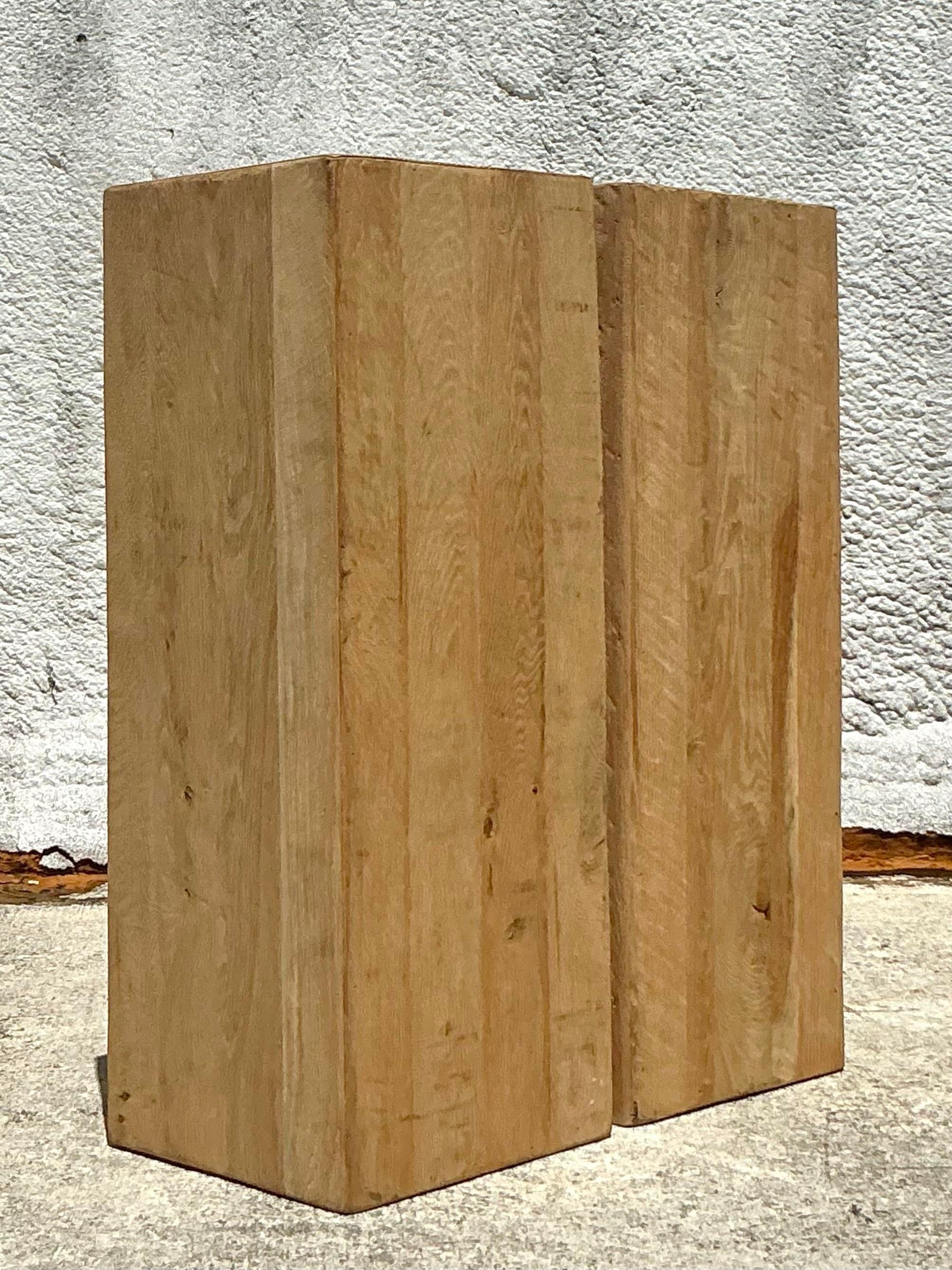Vintage Boho Wood Plank Pedestals - ein Paar im Zustand „Relativ gut“ im Angebot in west palm beach, FL