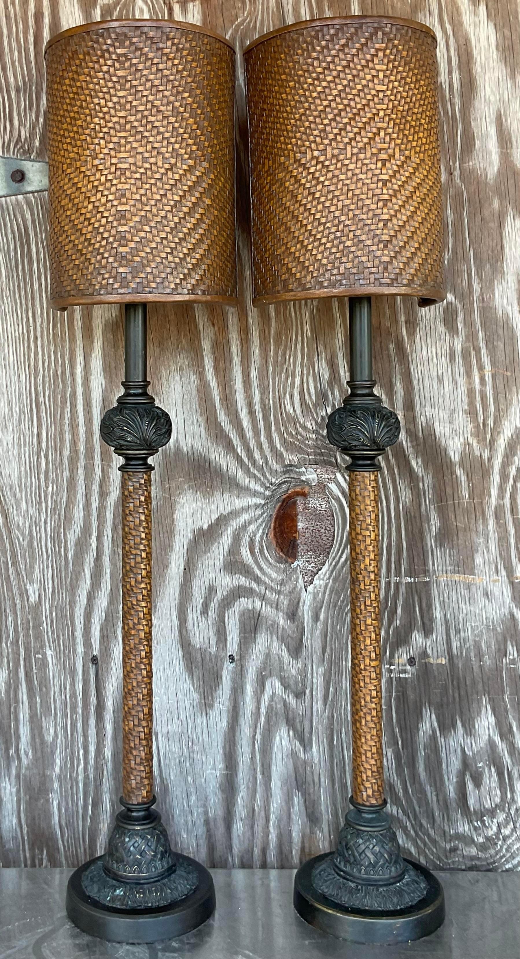 Lámparas candelabro vintage boho de cuero tejido - un par Estadounidense en venta