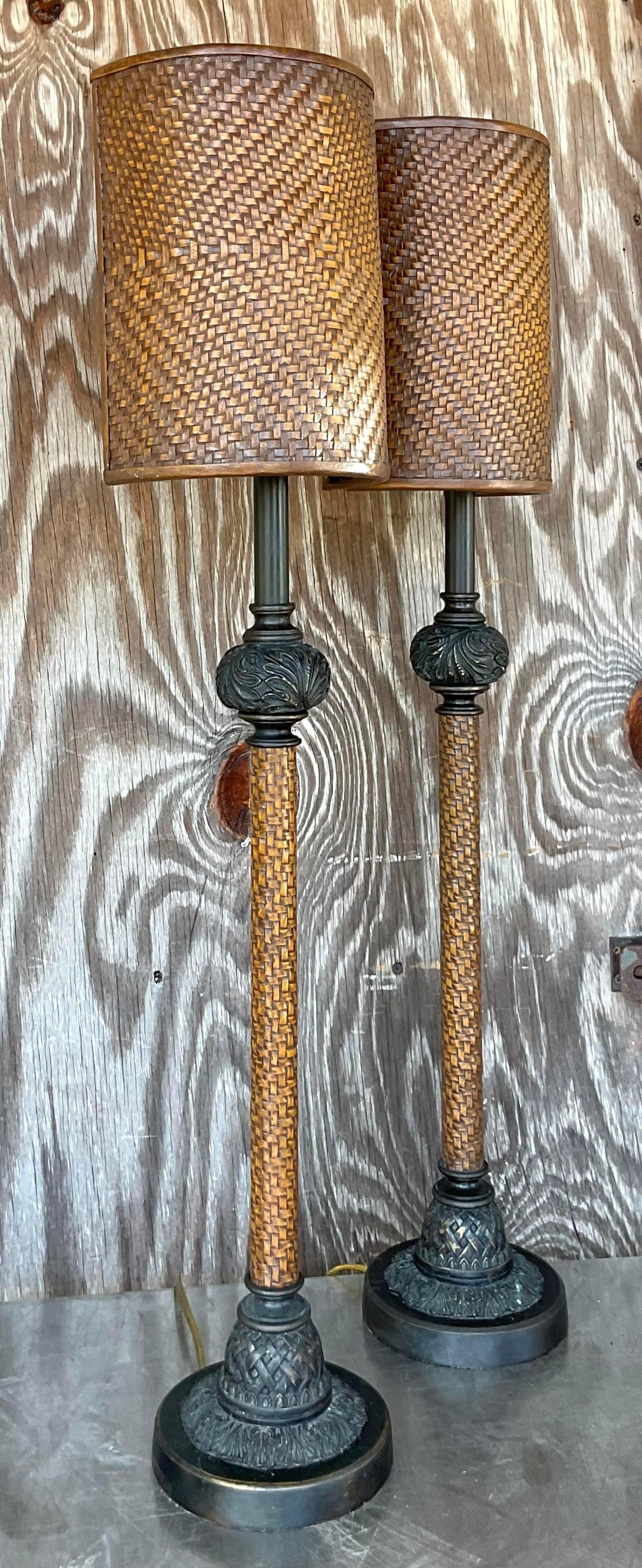 Lámparas candelabro vintage boho de cuero tejido - un par en Bueno estado para la venta en West Palm Beach, FL