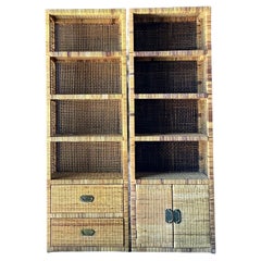 Etagere Campaigner in rattan intrecciato vintage - Una coppia