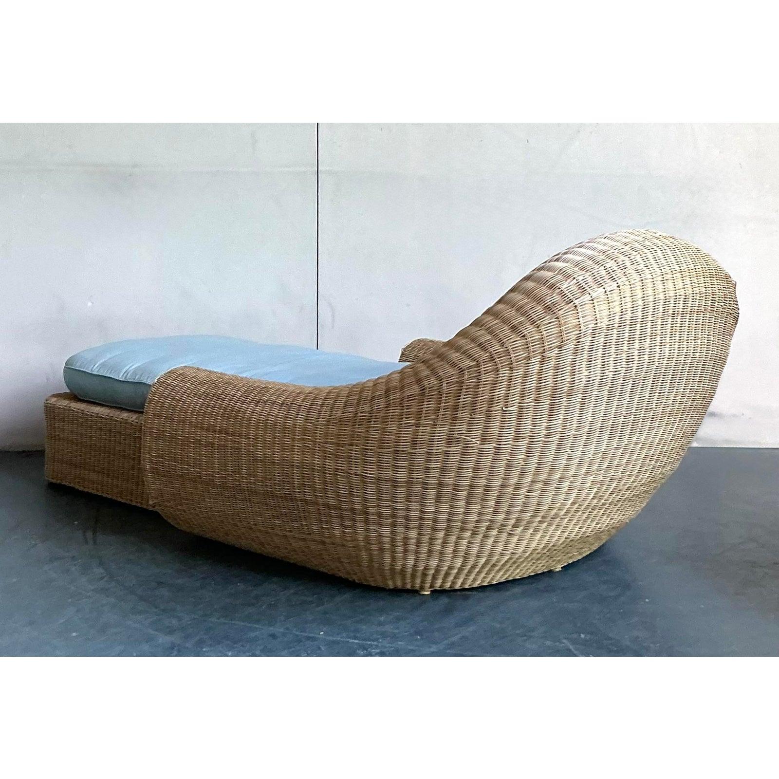 Vintage Boho Woven Rattan Chaise Lounge After Michael Taylor In Good Condition For Sale In West Palm Beach, FL