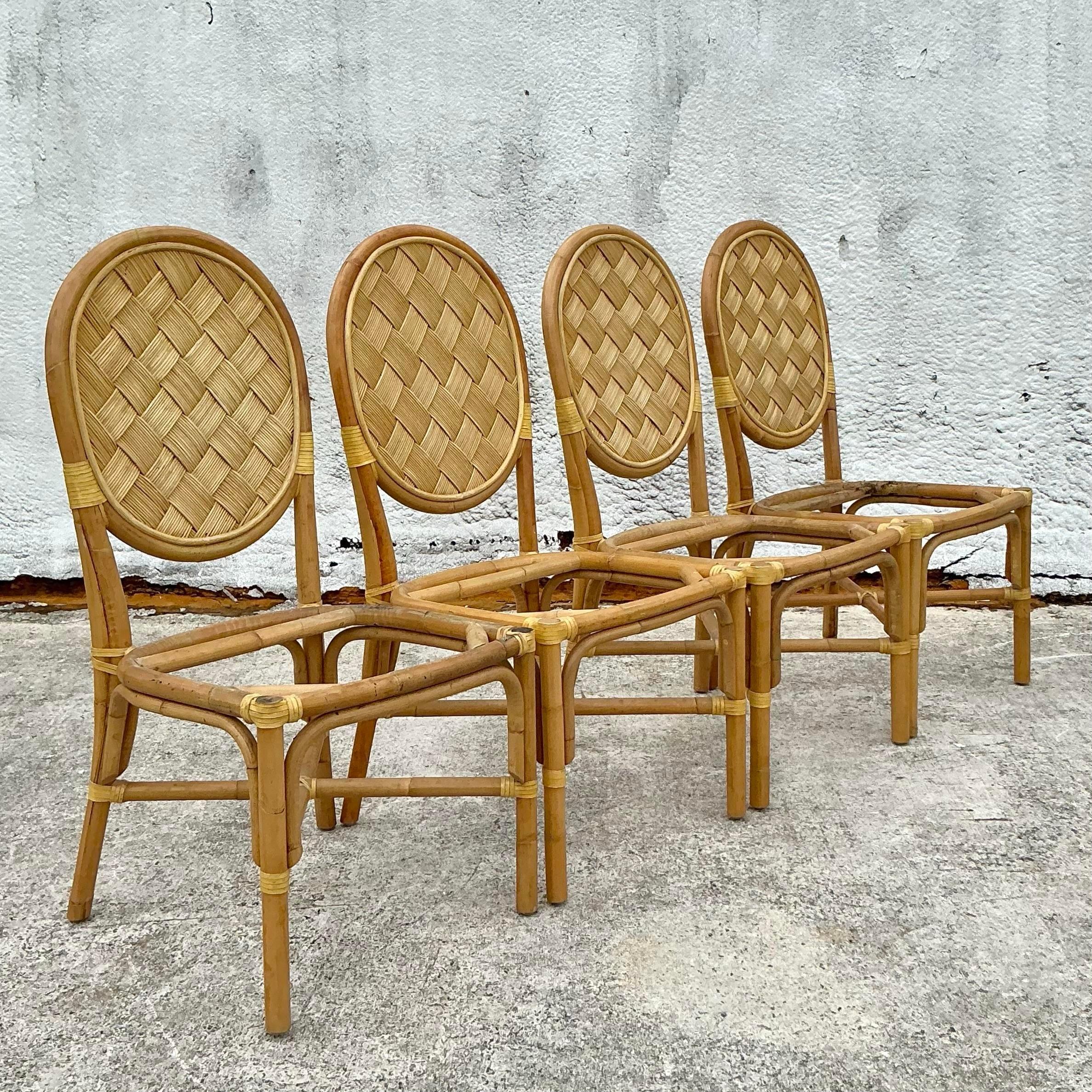 Rattan Sedie da pranzo vintage in rattan intrecciato Boho - Set di 4 in vendita