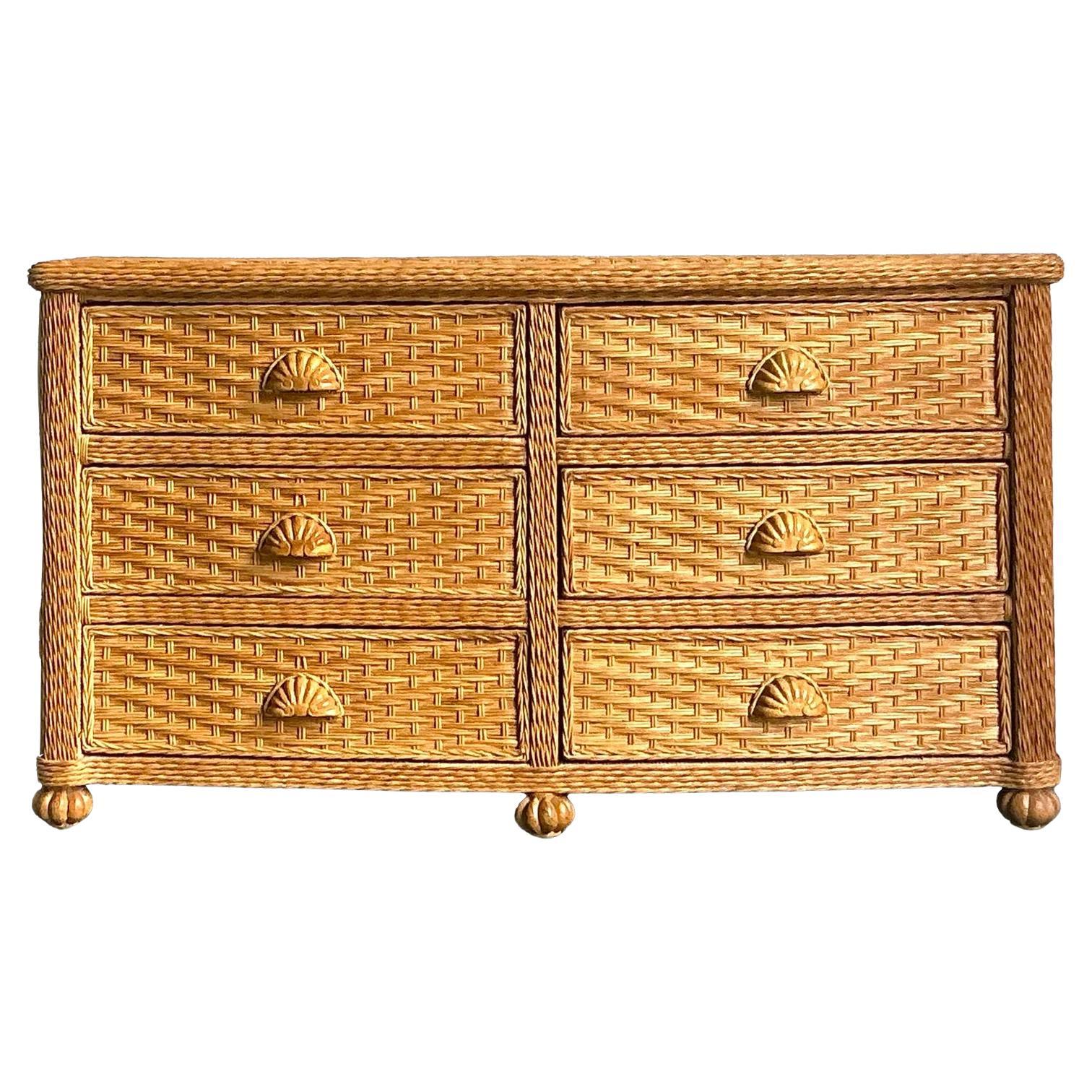 Cassettone vintage in rattan intrecciato Boho