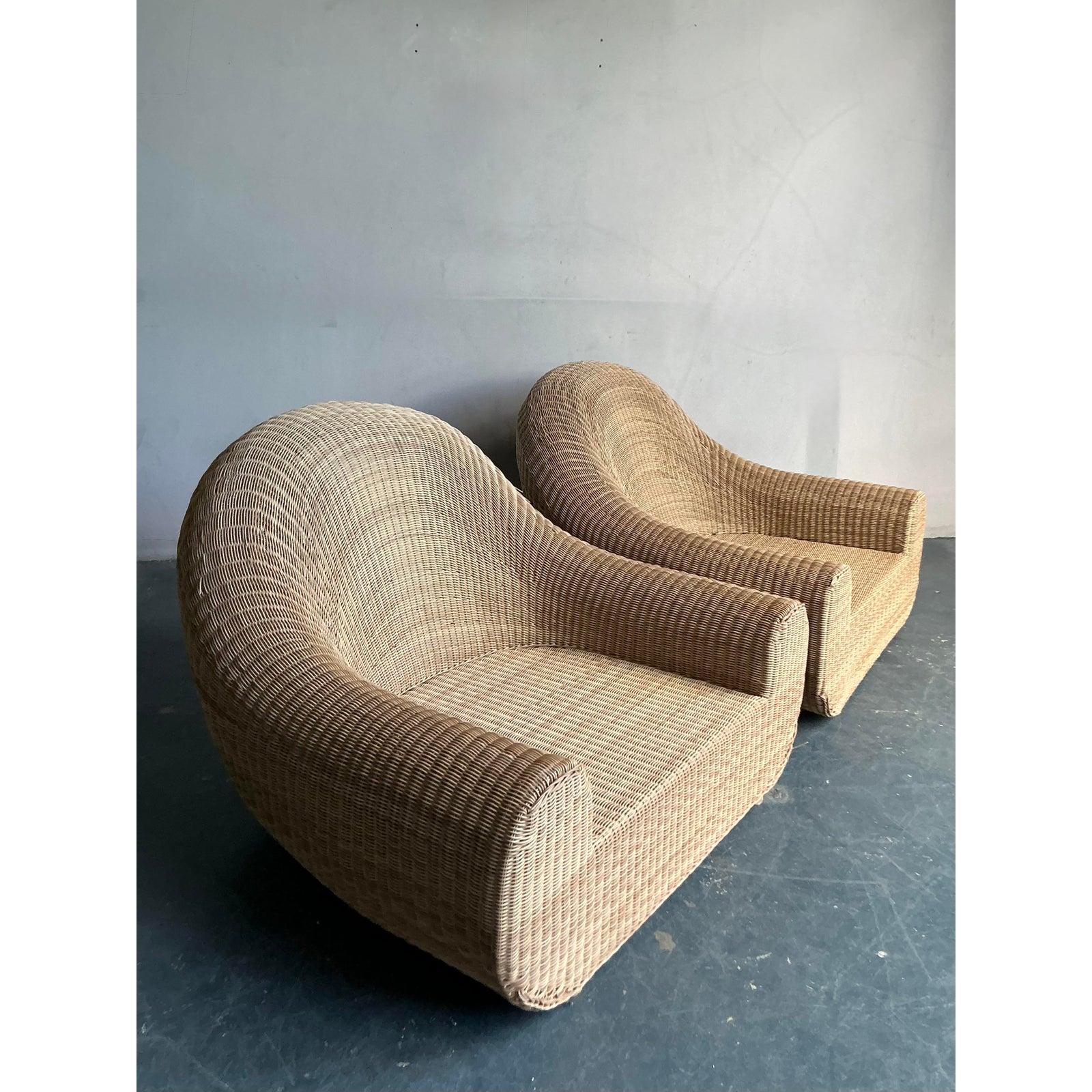 Vintage Boho Woven Rattan Lounge Chairs After Michael Taylor - A Pair en vente 2