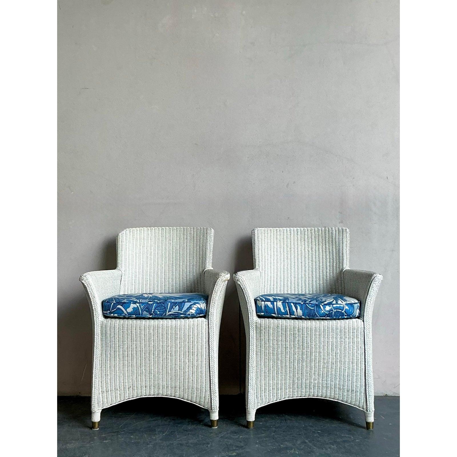 Paire de chaises longues vintage en rotin tressé de style bohème avec fleurs de Meg Braff Bon état - En vente à West Palm Beach, FL