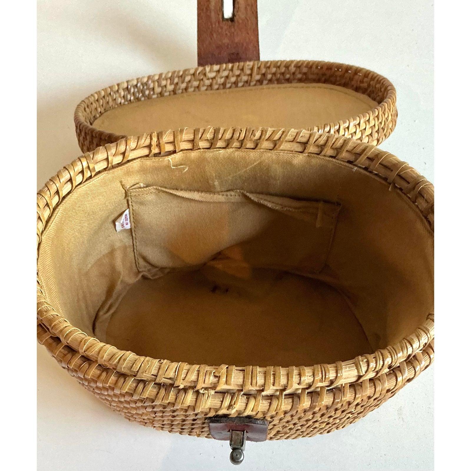American Vintage Boho Woven Rattan Nantucket Style Bag For Sale