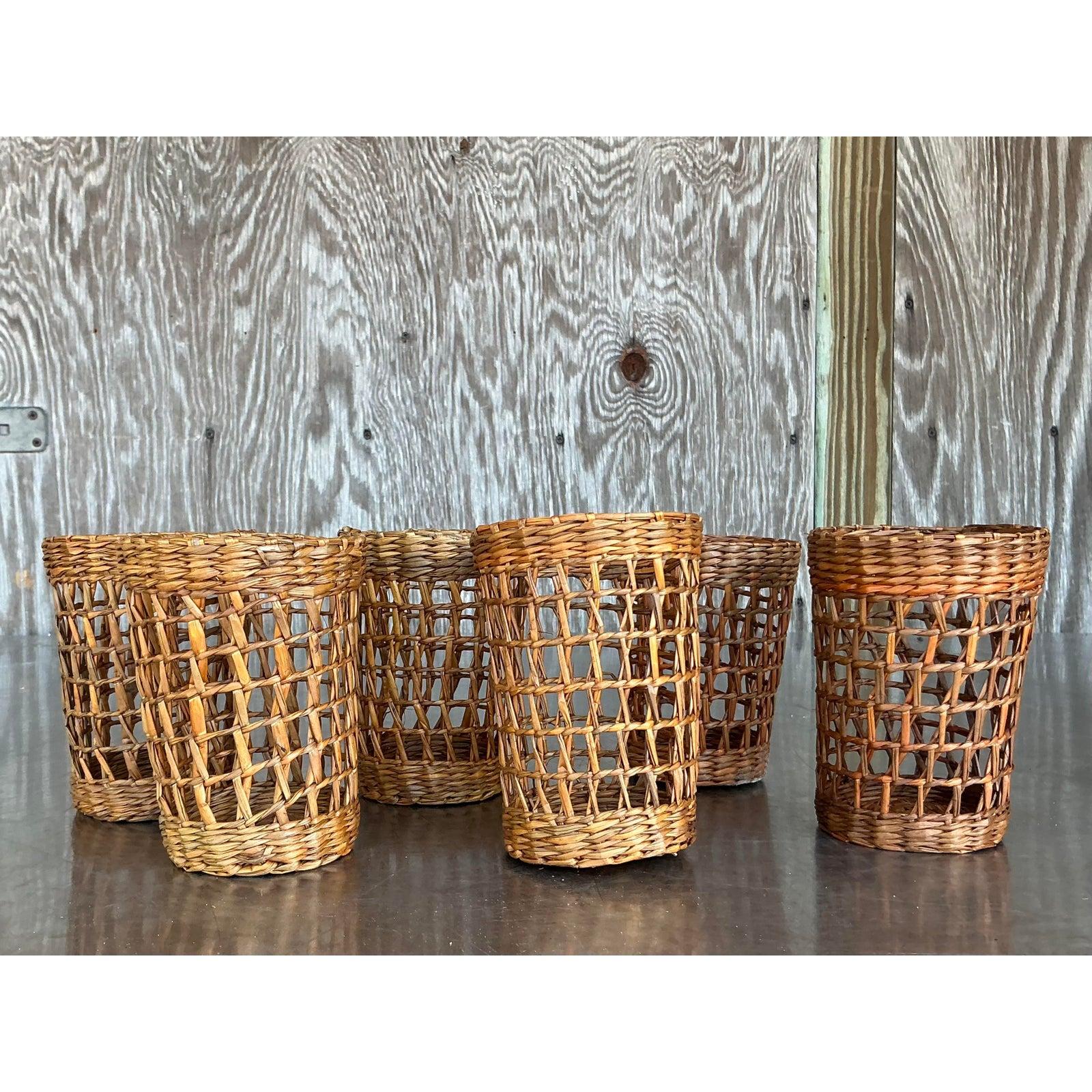 Vintage Boho Gewebtes Rattan-Becher-Glasbecher-Ärmel-Set aus Boho - 6er-Set (Art déco) im Angebot