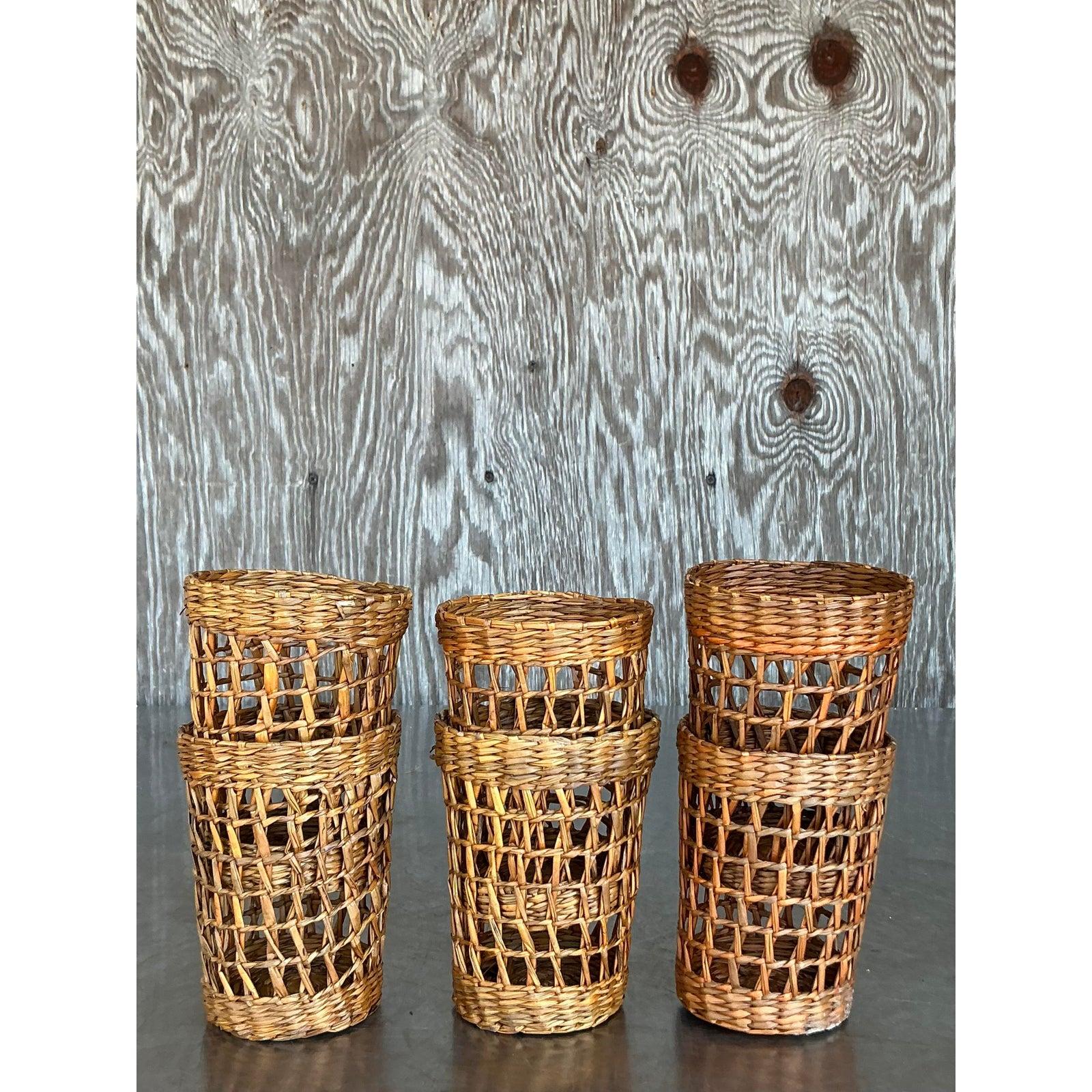 Vintage Boho Gewebtes Rattan-Becher-Glasbecher-Ärmel-Set aus Boho - 6er-Set (Naturfaser) im Angebot
