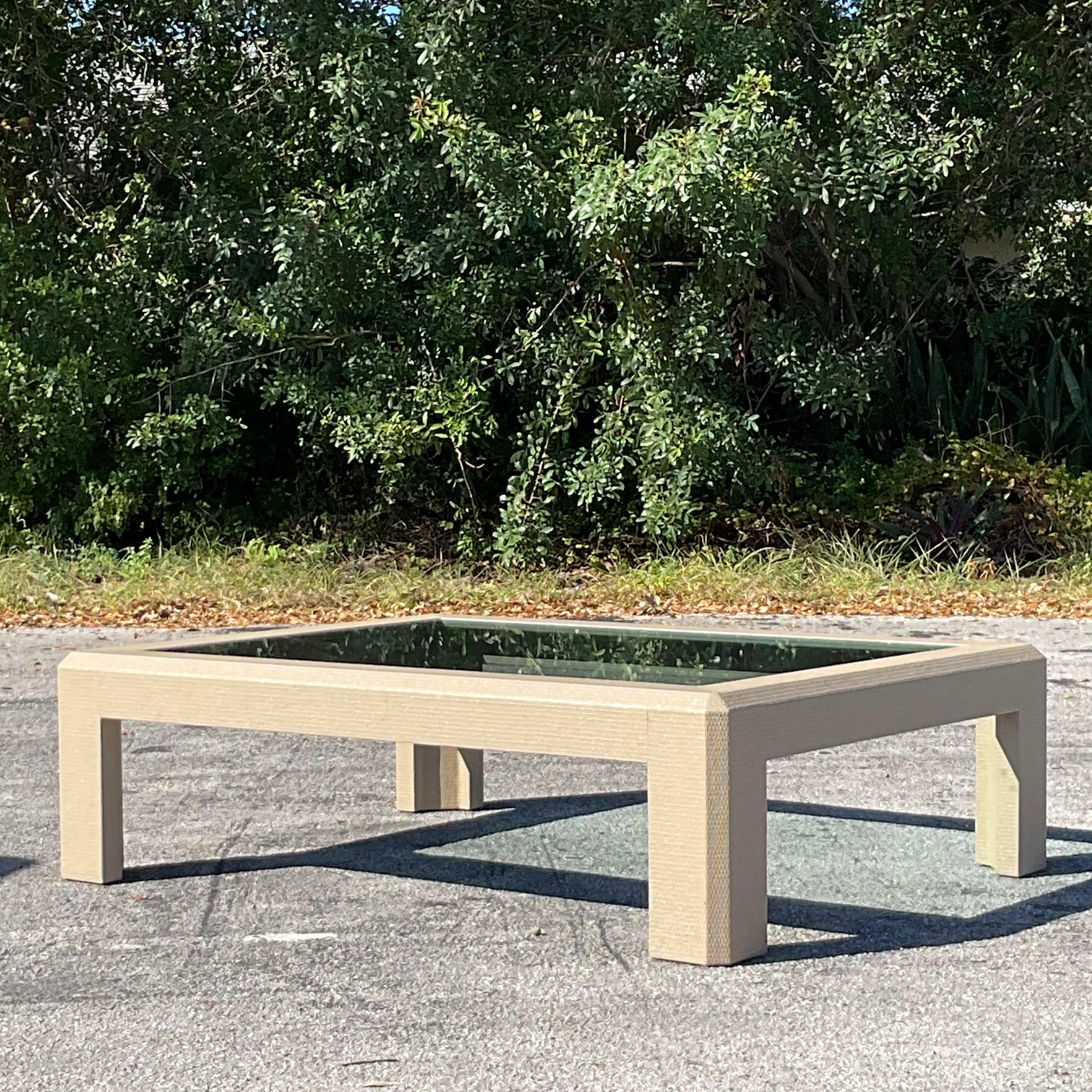 Table basse vintage en toile d'herbe enveloppée Boho en vente 4
