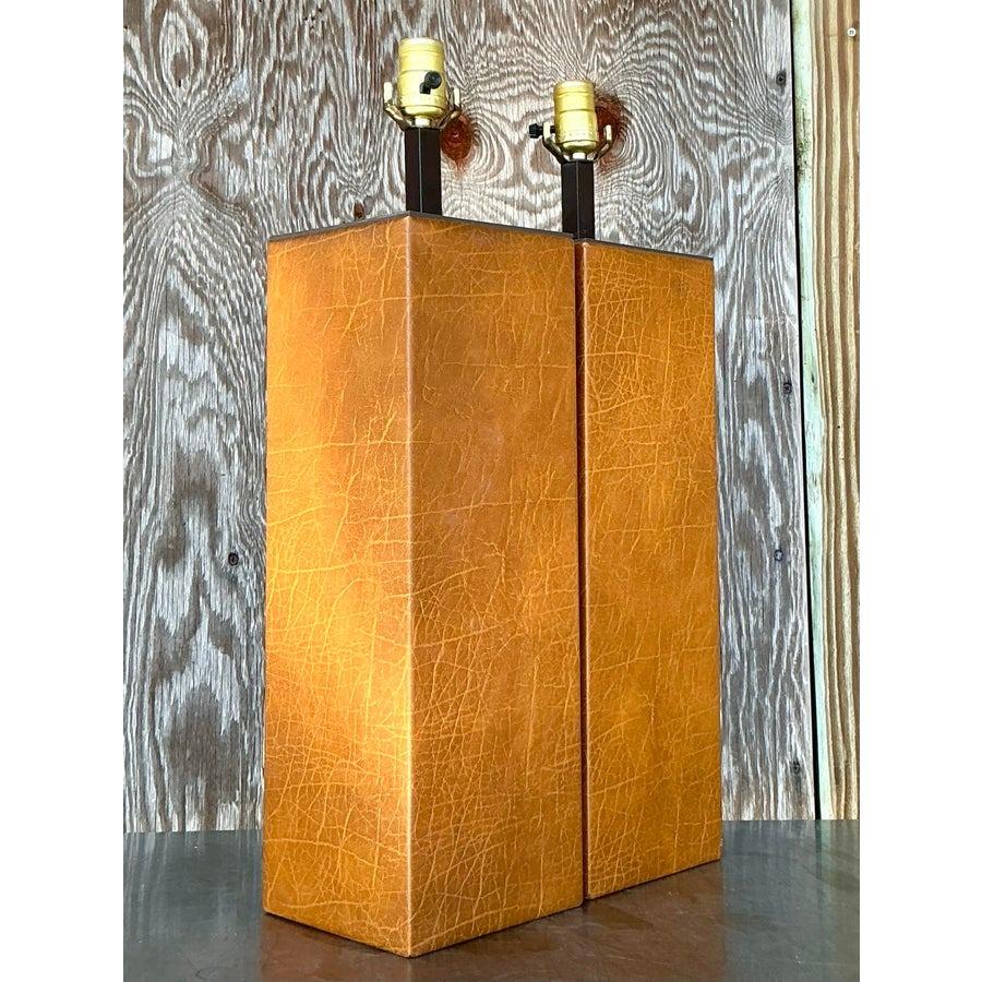 Lampade in pelle avvolte in stile bohémien - una coppia In condizioni buone in vendita a West Palm Beach, FL