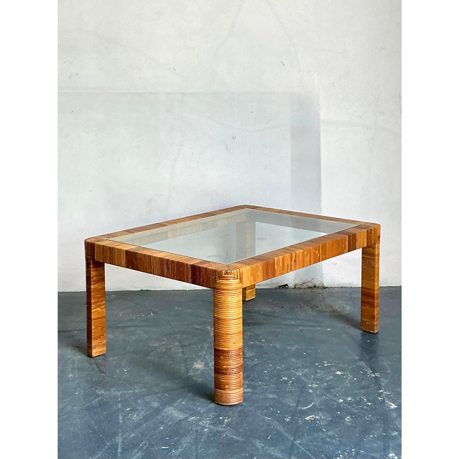 Mesa baja de ratán vintage boho de Bielecky Brothers Moderno de mediados de siglo en venta