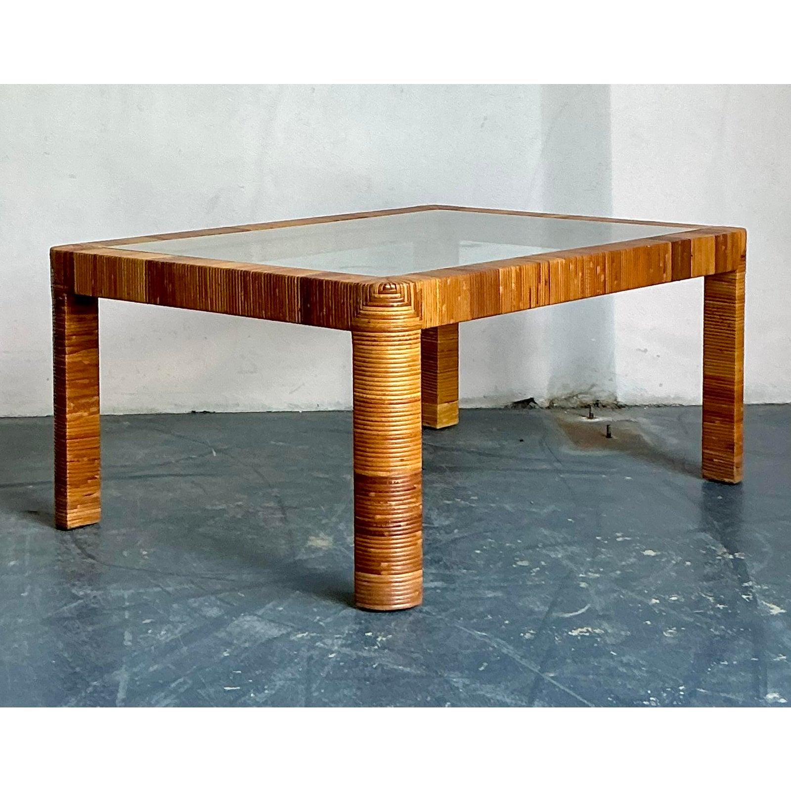 Mesa baja de ratán vintage boho de Bielecky Brothers en Bueno estado para la venta en West Palm Beach, FL
