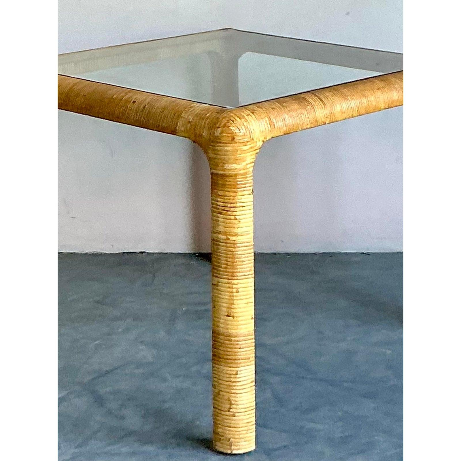 Mesa de juego de ratán vintage boho envuelta siglo XX en venta