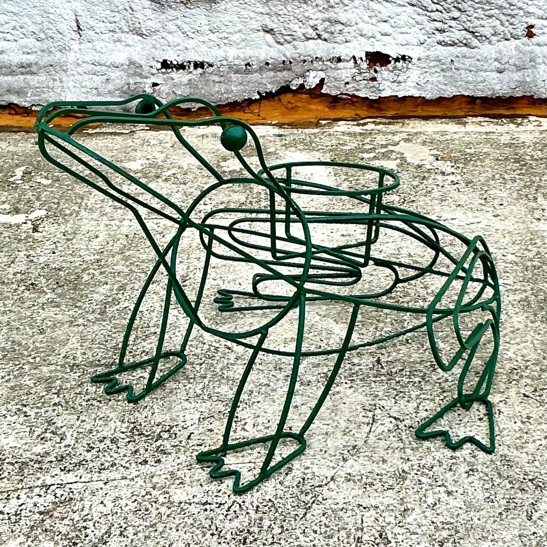 Vintage Boho Wrought Iron Frog Planter In Good Condition For Sale In West Palm Beach, FL