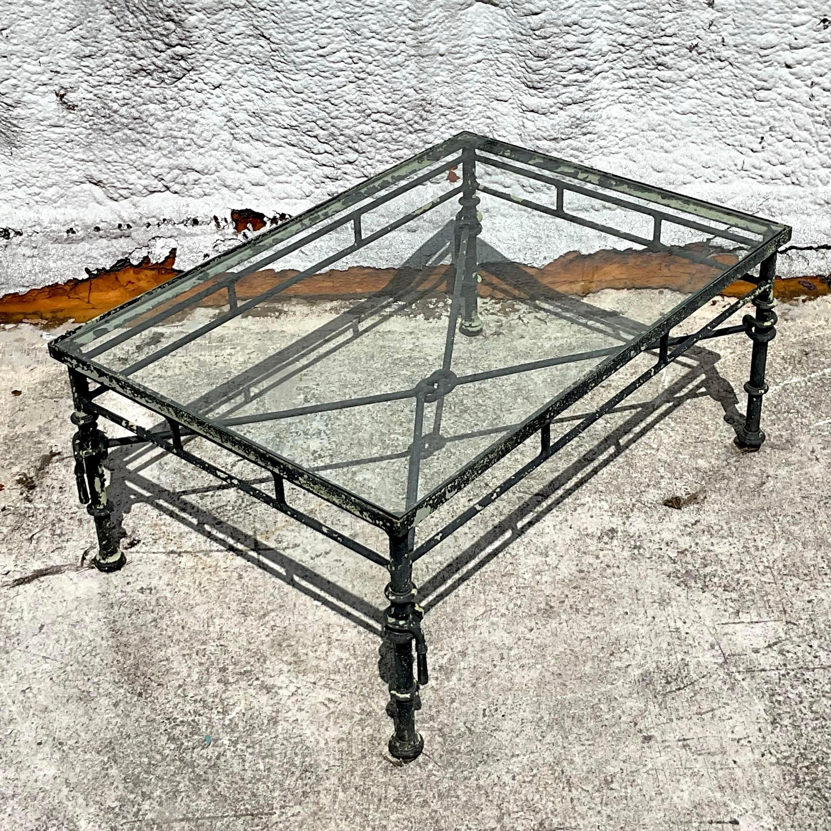 20ième siècle Table basse vintage Boho en fer forgé à nœuds en vente