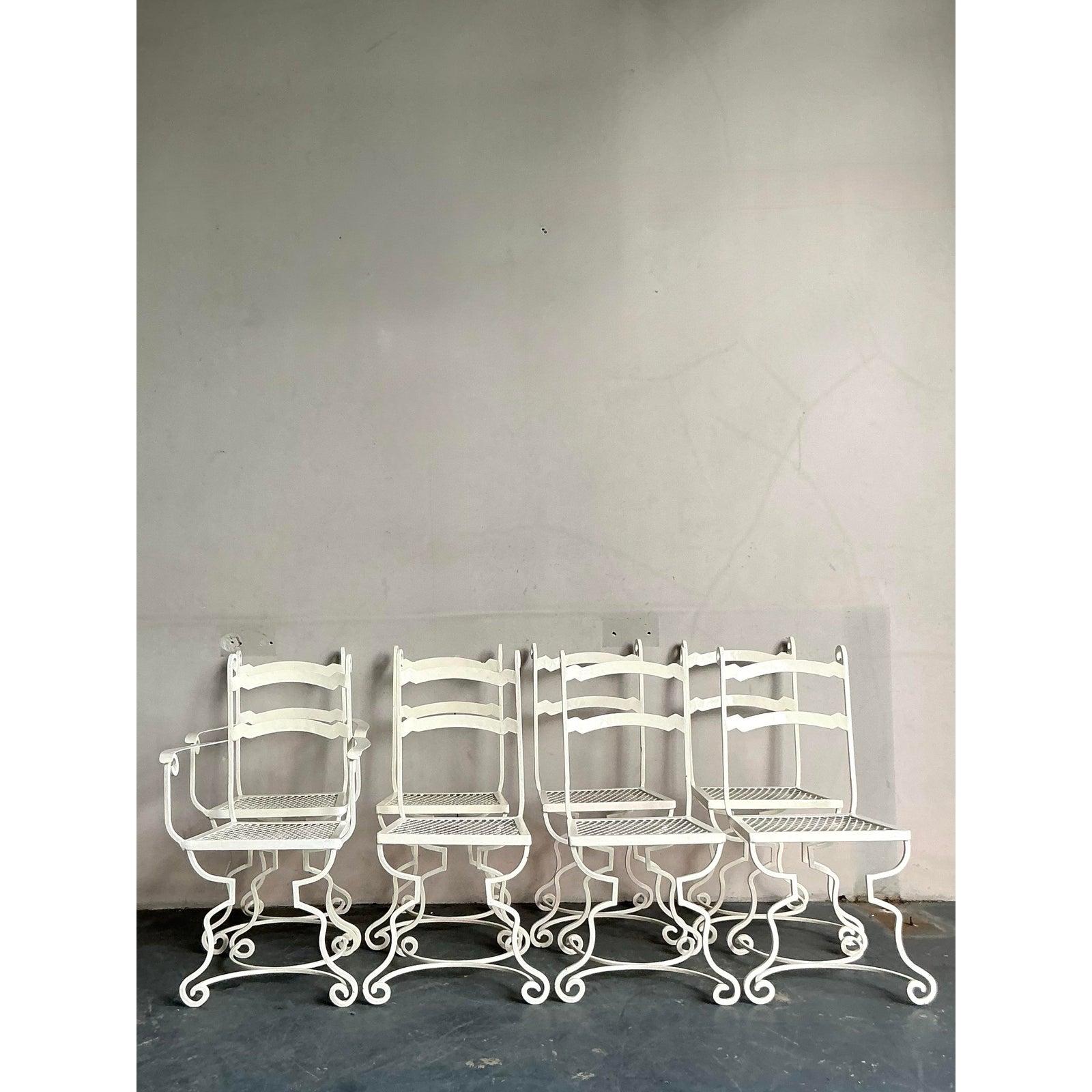 Sedie da pranzo a voluta in ferro battuto vintage - Set di 8 sedie in vendita 3