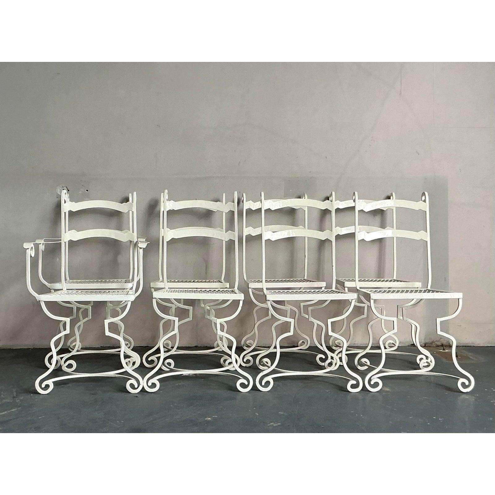 Americano Sedie da pranzo a voluta in ferro battuto vintage - Set di 8 sedie in vendita