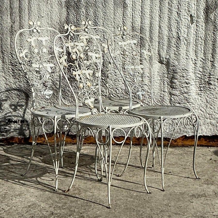 Ferro battuto Sedie da pranzo Boho in ferro battuto Strawberry Patch - Set di 4 in vendita