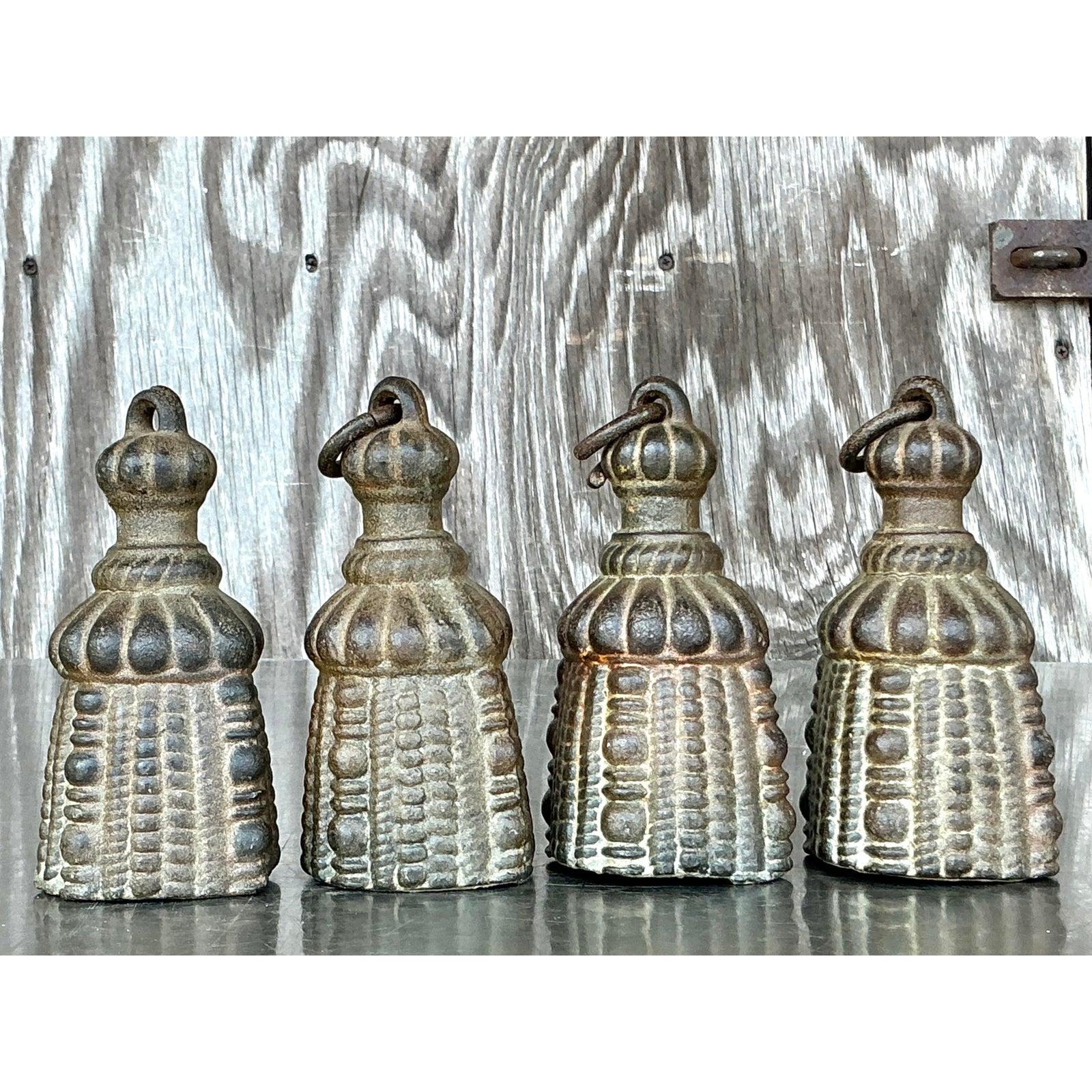 Americano Nappe vintage in ferro battuto - Set di 4 nappe in vendita