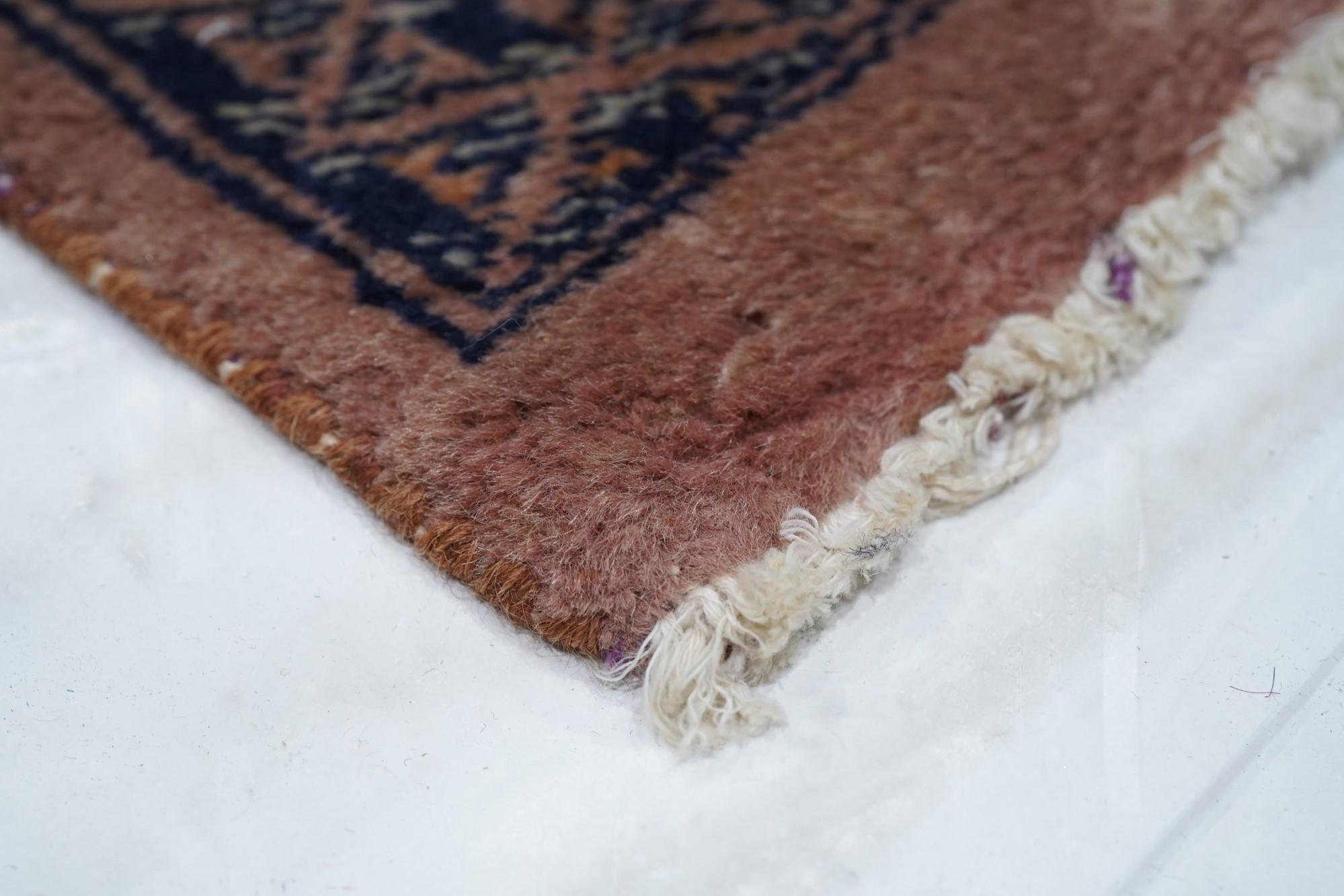 Vintage Bokhara Rug In Good Condition For Sale In New York, NY