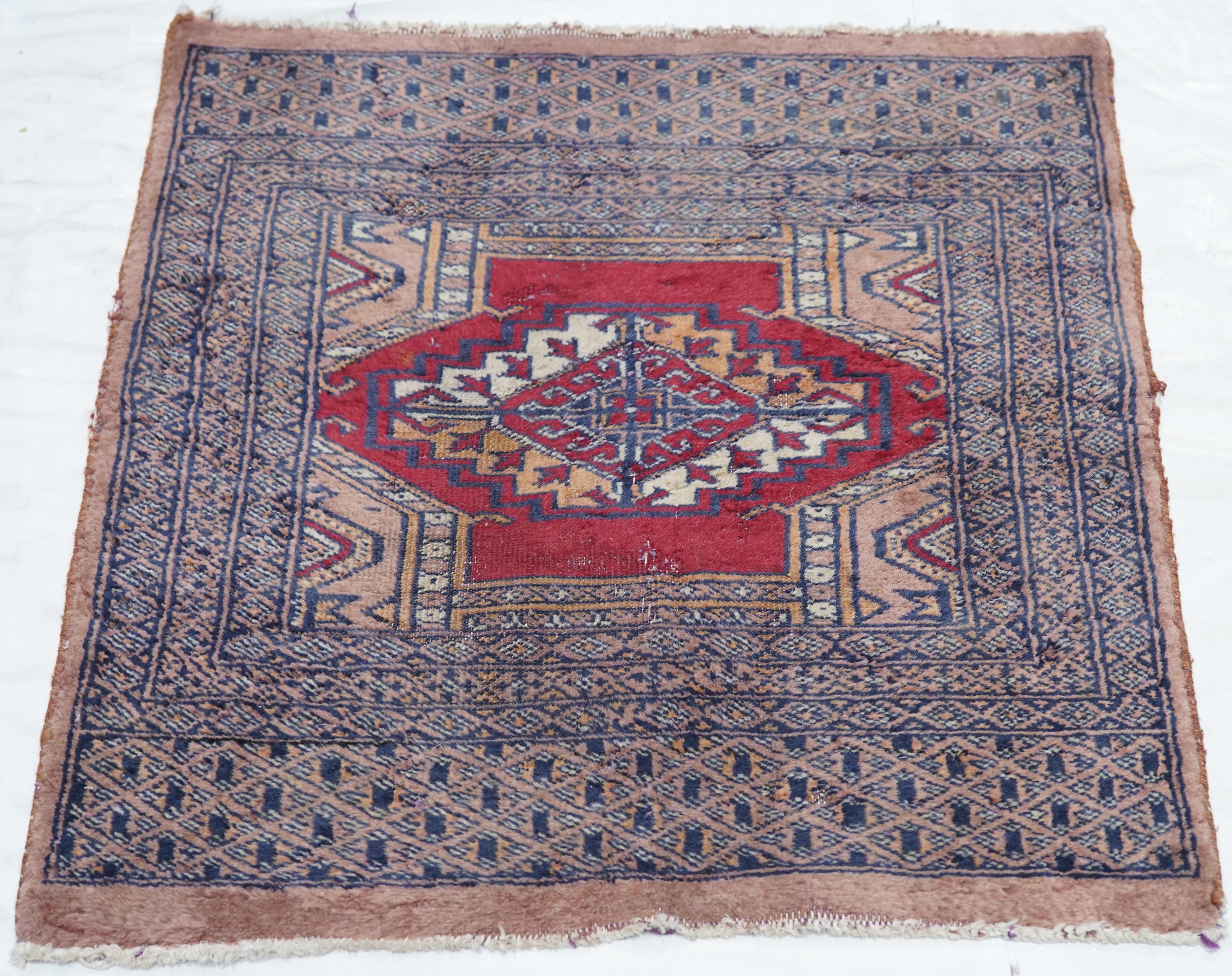 Vintage Bokhara Rug 2'1'' x 2'2'' For Sale 1