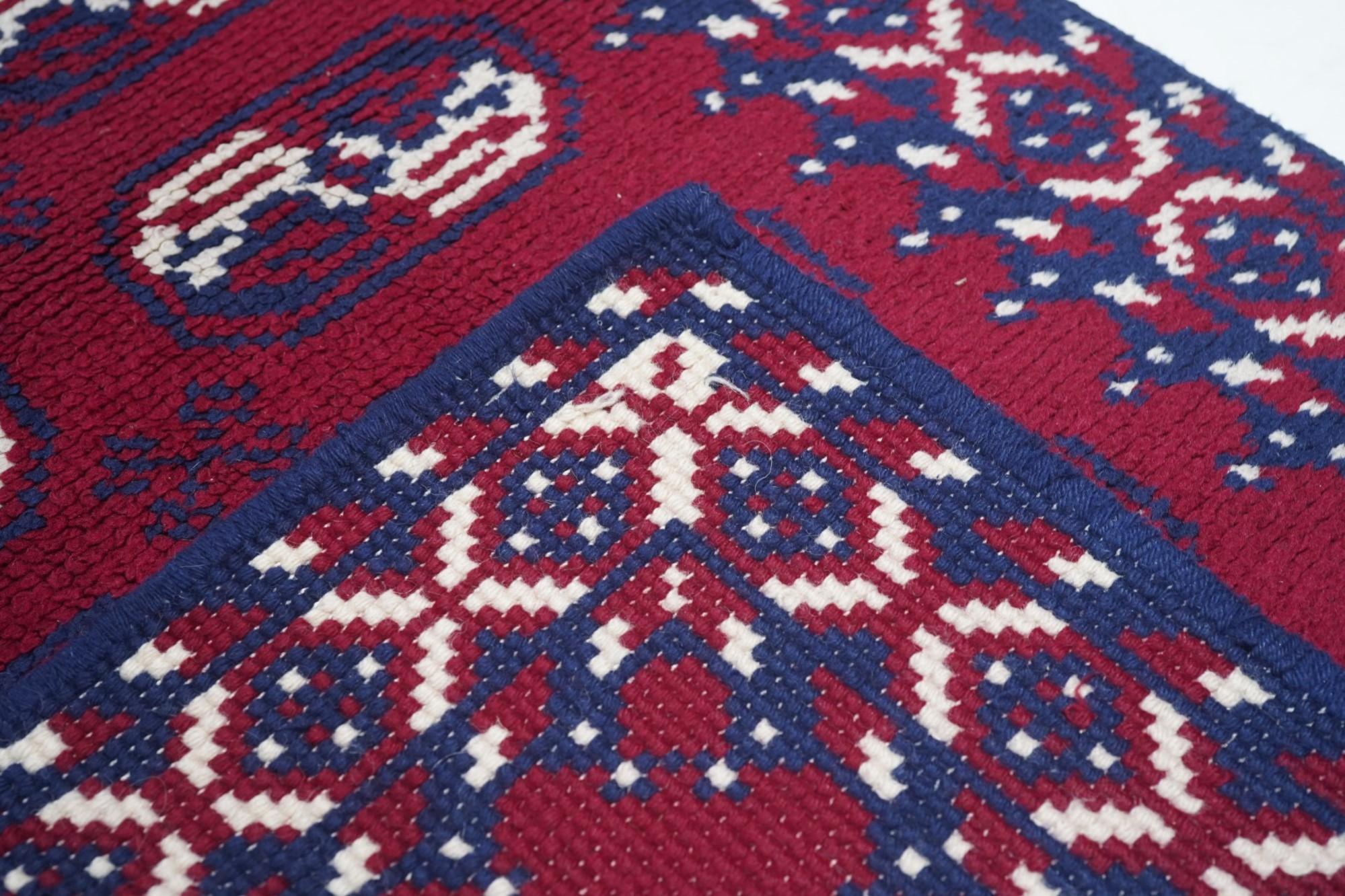 Bokhara-Teppich im Vintage-Stil 3'0